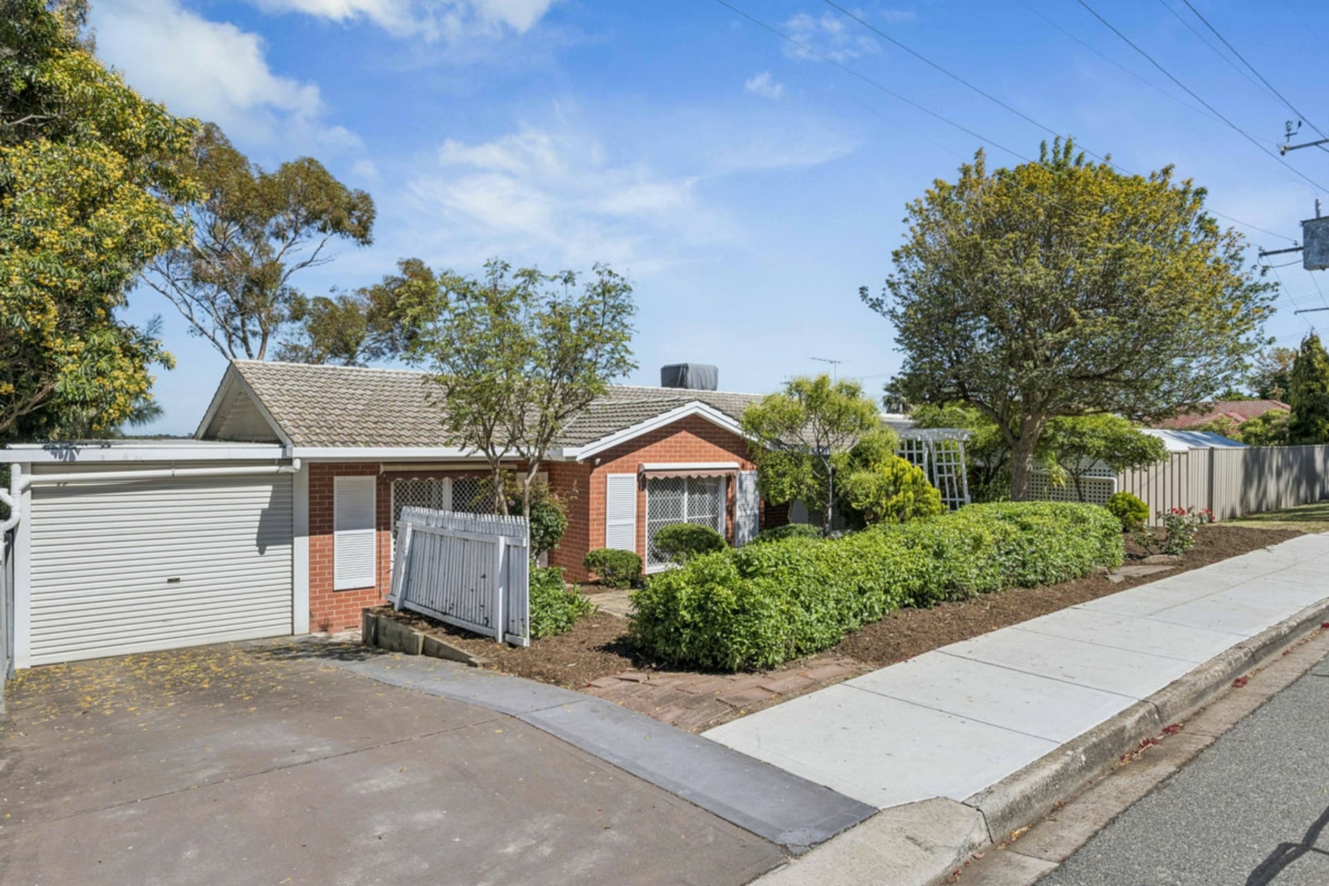15 Somerset Avenue, Redwood Park, Redwood Park - Image 1