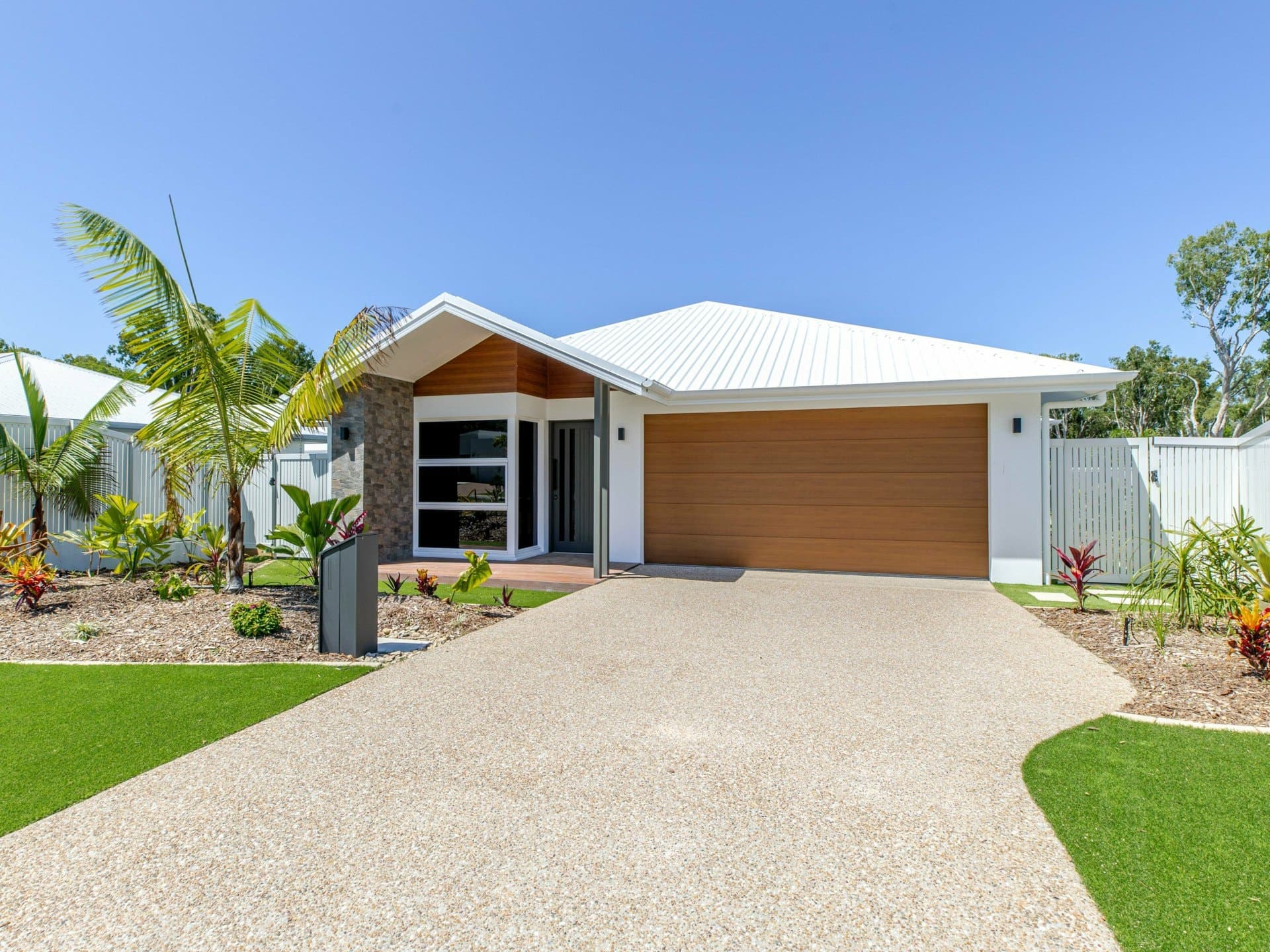 7 Camelia Court, Palm Cove, Palm Cove - Image 1