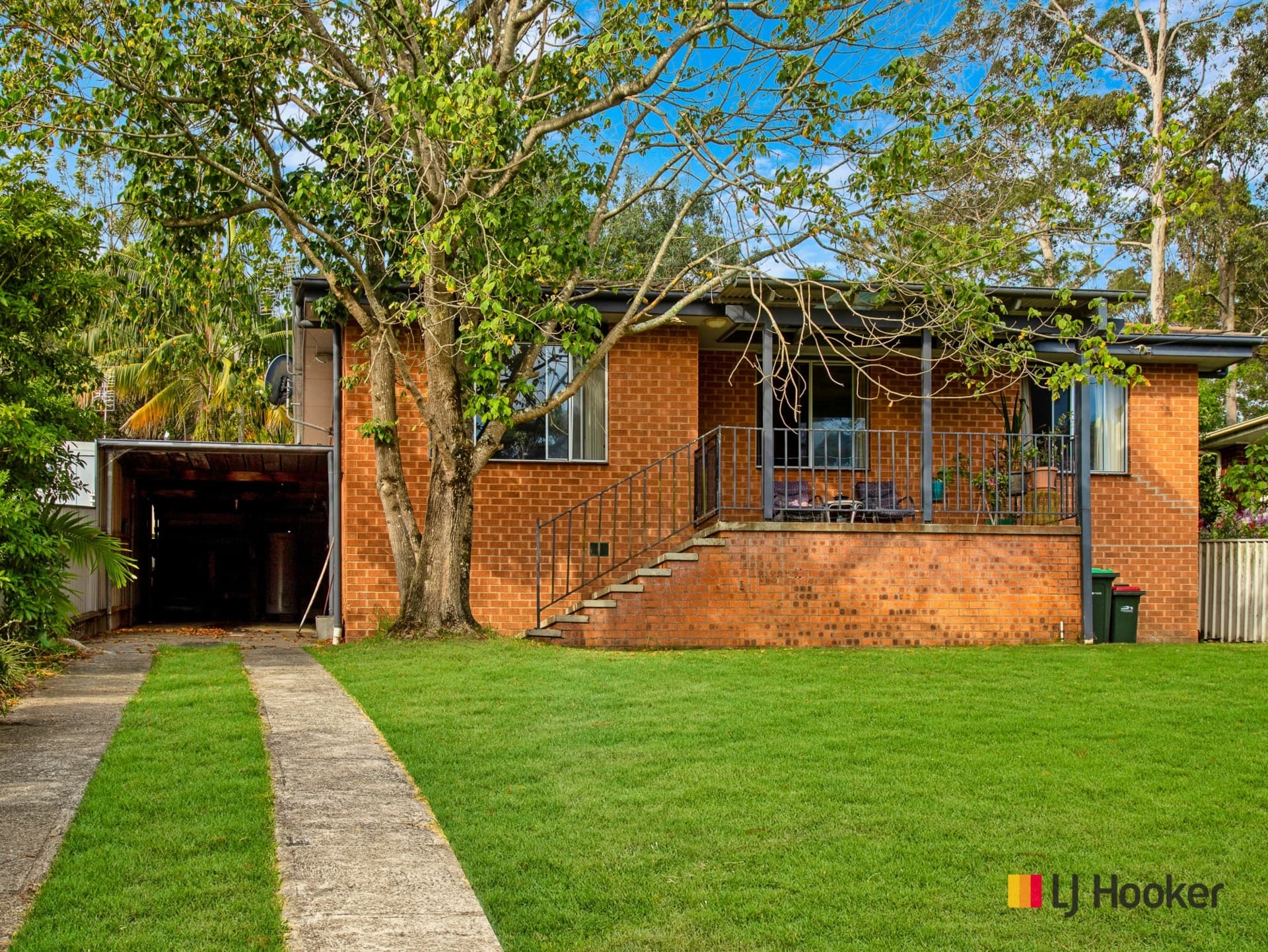 17 Pleasurelea Drive, Sunshine Bay, Sunshine Bay - Image 1