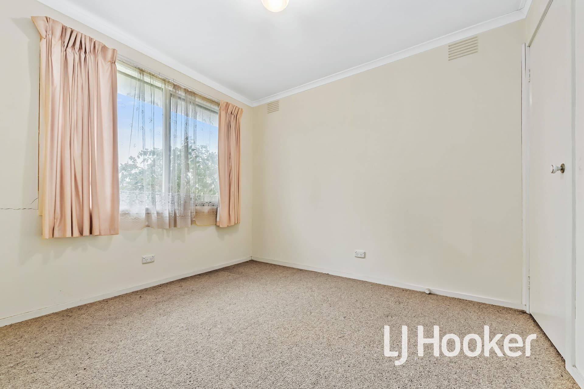 8 Gillespie Court, Cranbourne North, Cranbourne North - Thumbnail 7