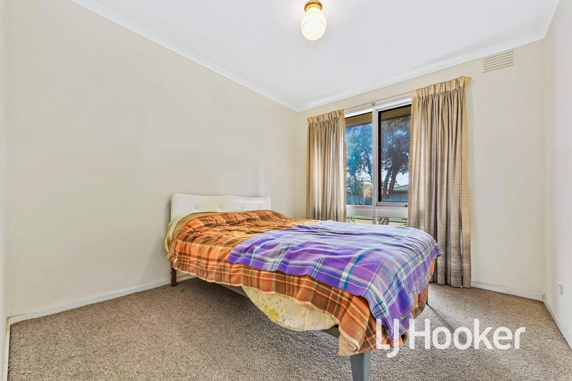 8 Gillespie Court, Cranbourne North, Cranbourne North - Thumbnail 8