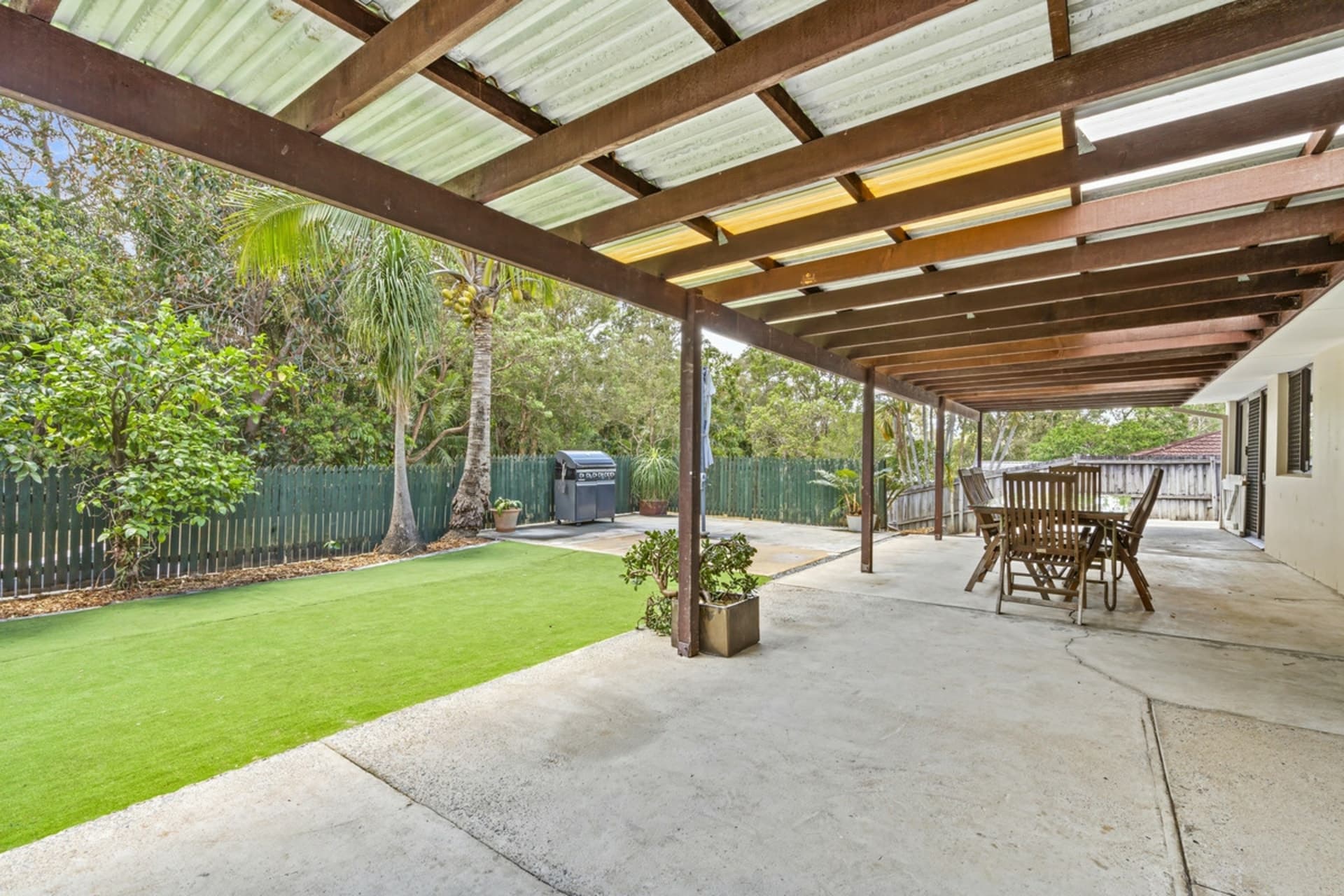 9 Orlando Court, Highland Park, Highland Park - Thumbnail 3