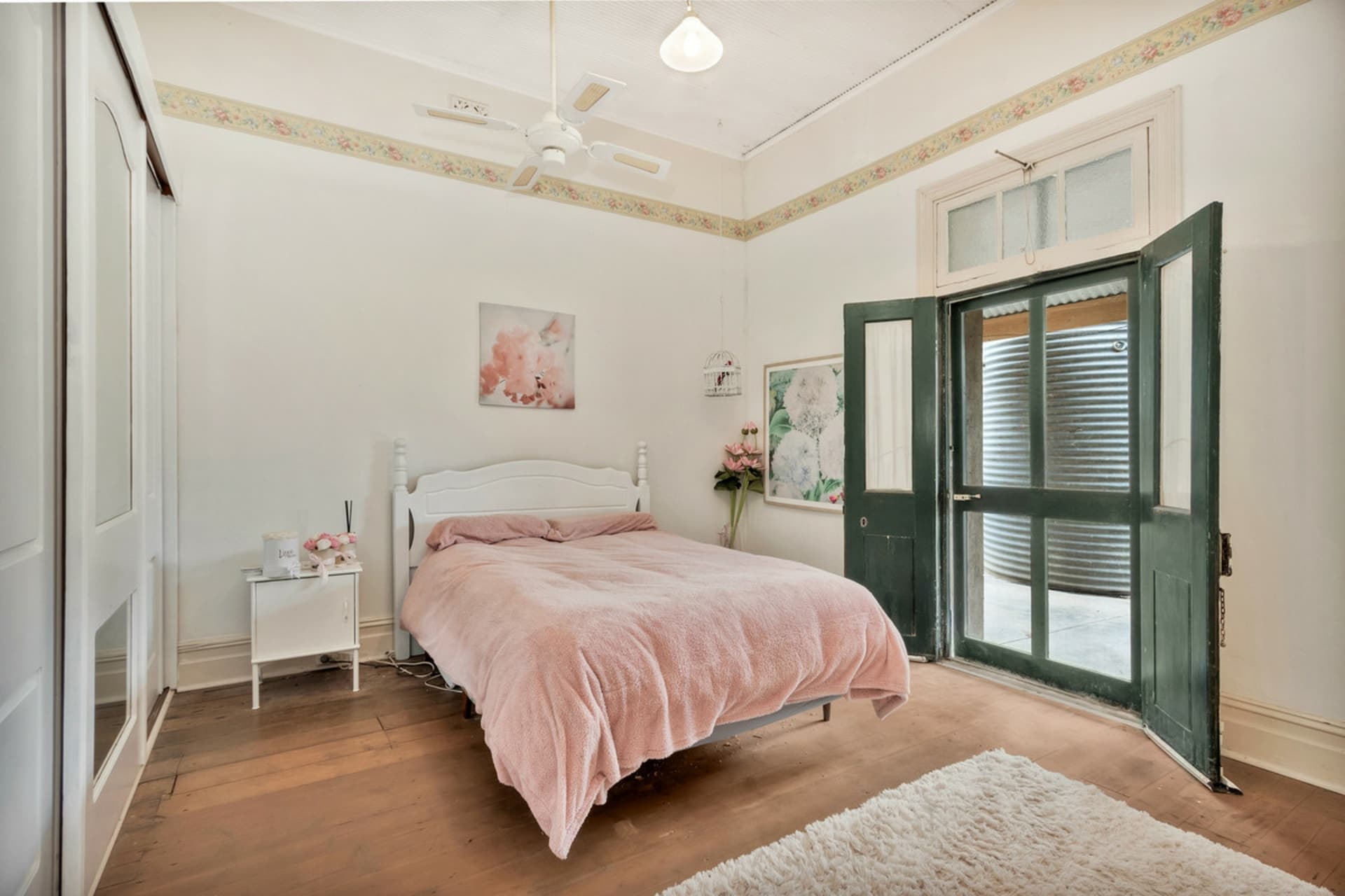 110 Greenslades Road, Saddleworth, Saddleworth - Thumbnail 4
