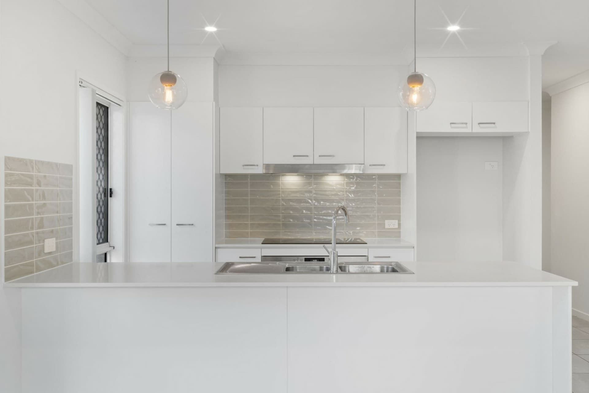 54 Morna Street, Newport, Newport - Thumbnail 4