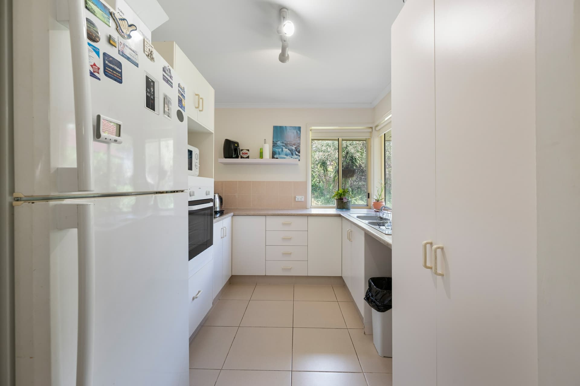 18 Strathalbyn Court, Parkwood, Parkwood - Thumbnail 4