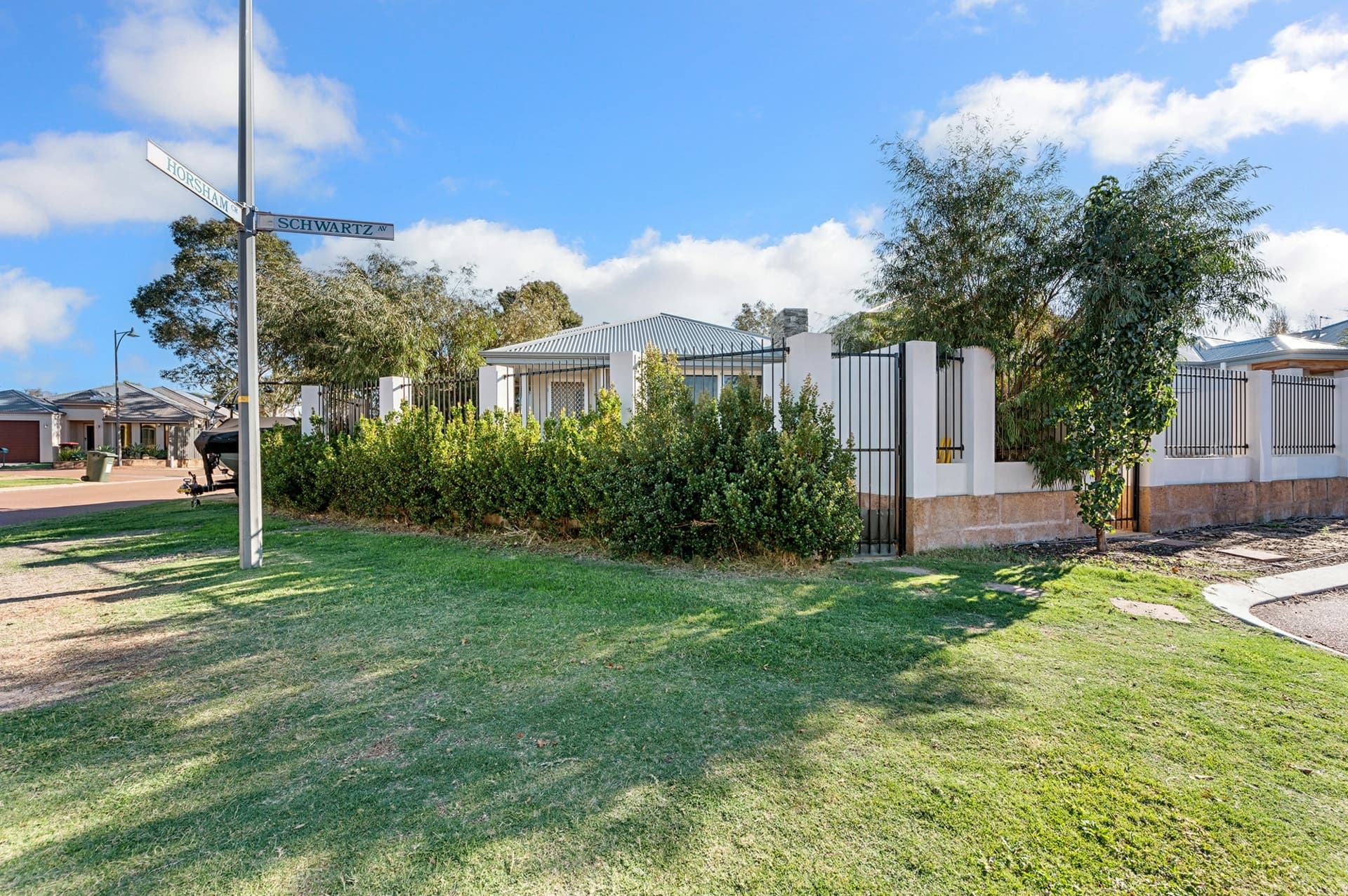 10/2 Horsham Crescent, Harrisdale, Harrisdale - Image 1