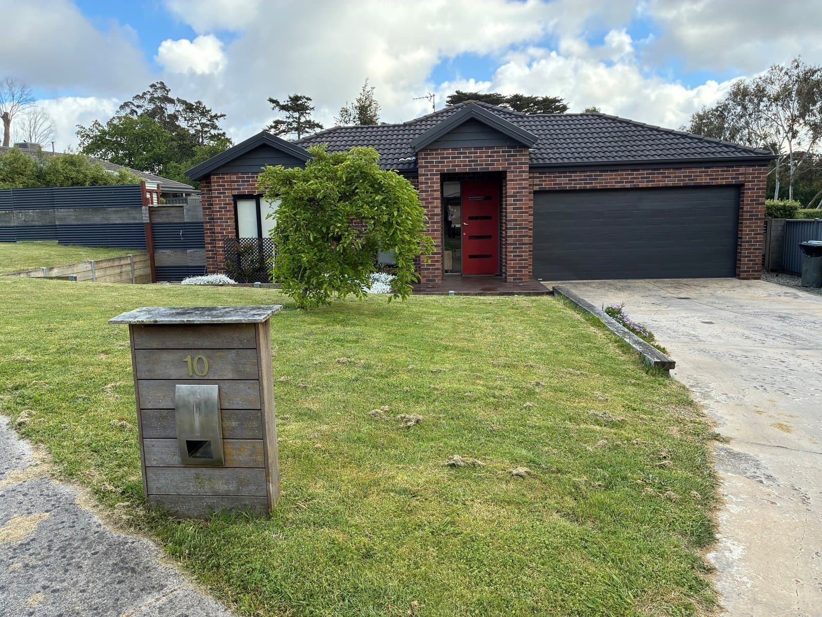 10 Eilish Court, Mount Helen, Mount Helen - Image 1