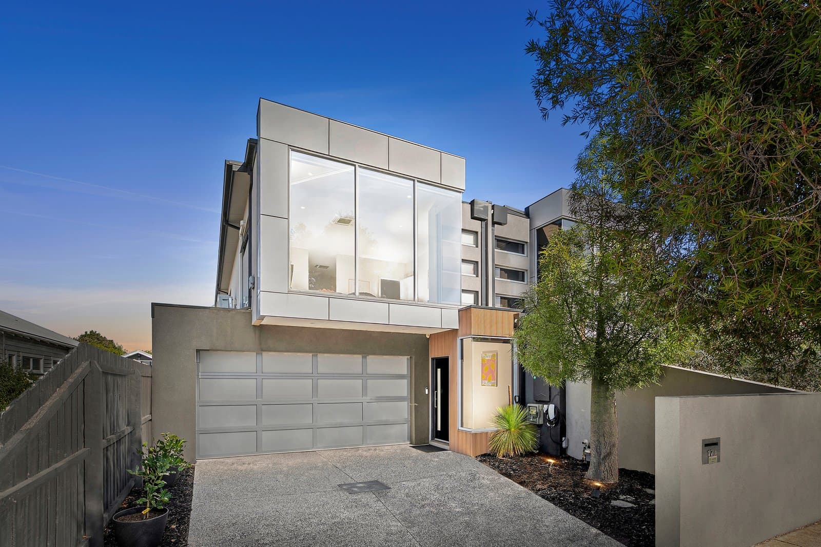 17a Bond Street, Newtown, Newtown - Image 1