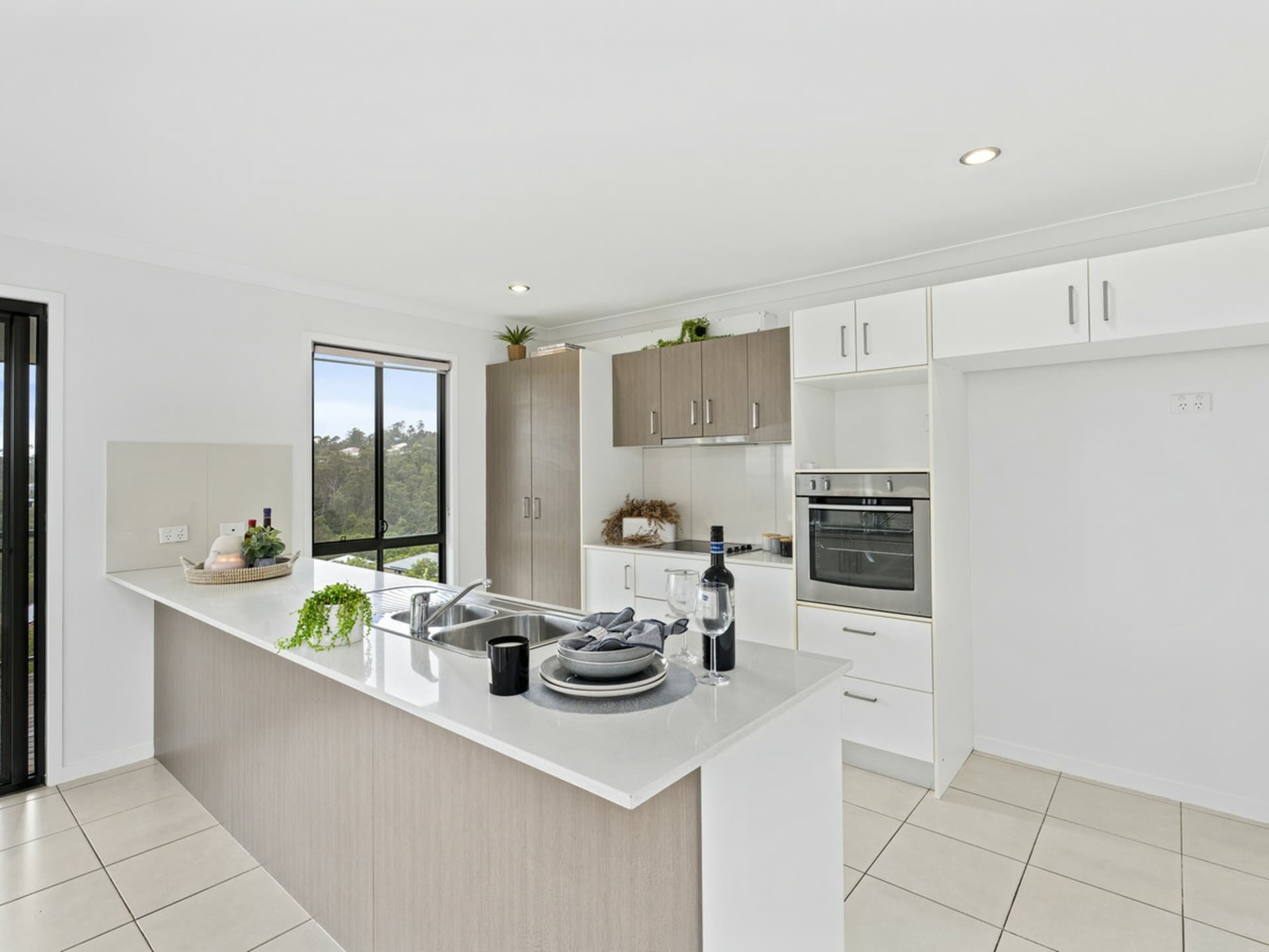 20 Barrington Street Pacific Pines QLD, Pacific Pines - Thumbnail 6
