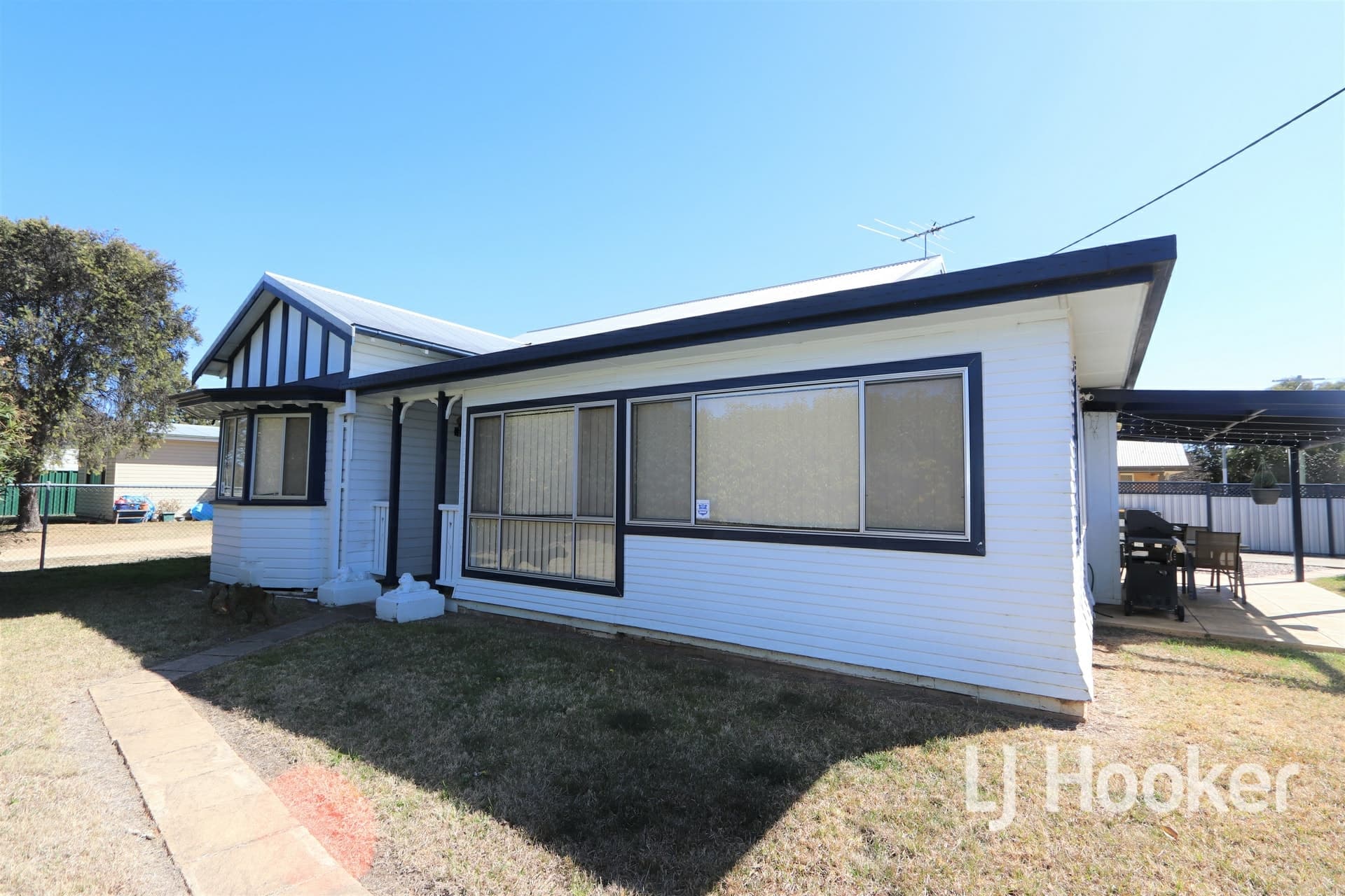 20 Chester Street Inverell NSW, Inverell - Thumbnail 2