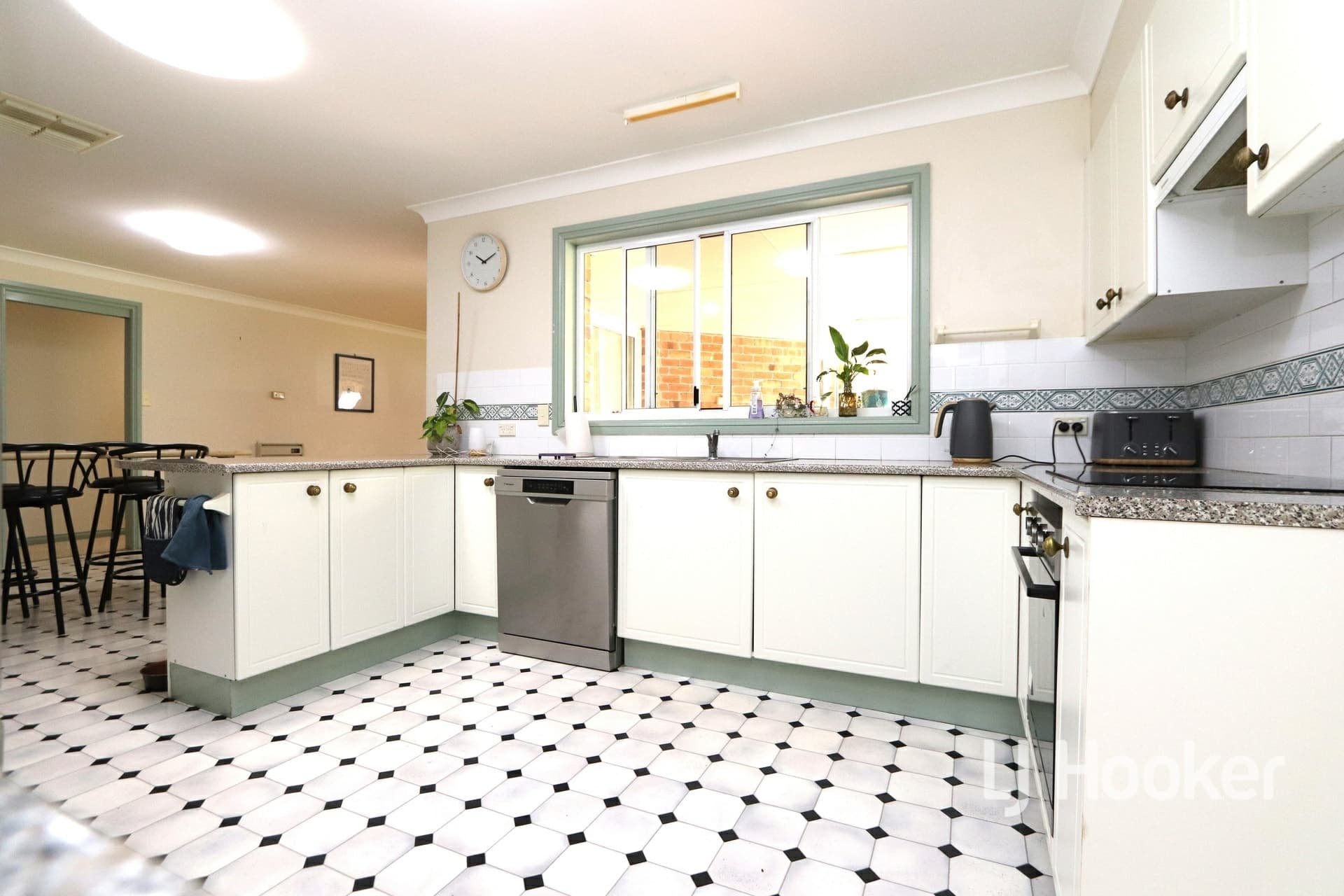 85 Gordon Street Inverell NSW, Inverell - Thumbnail 5