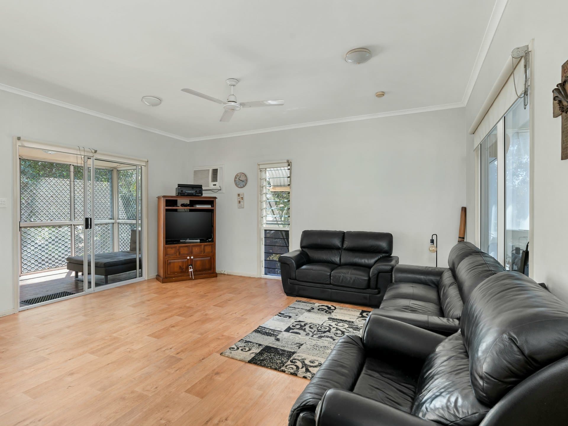 32 Colleen Ave Emerald QLD, Emerald - Thumbnail 3