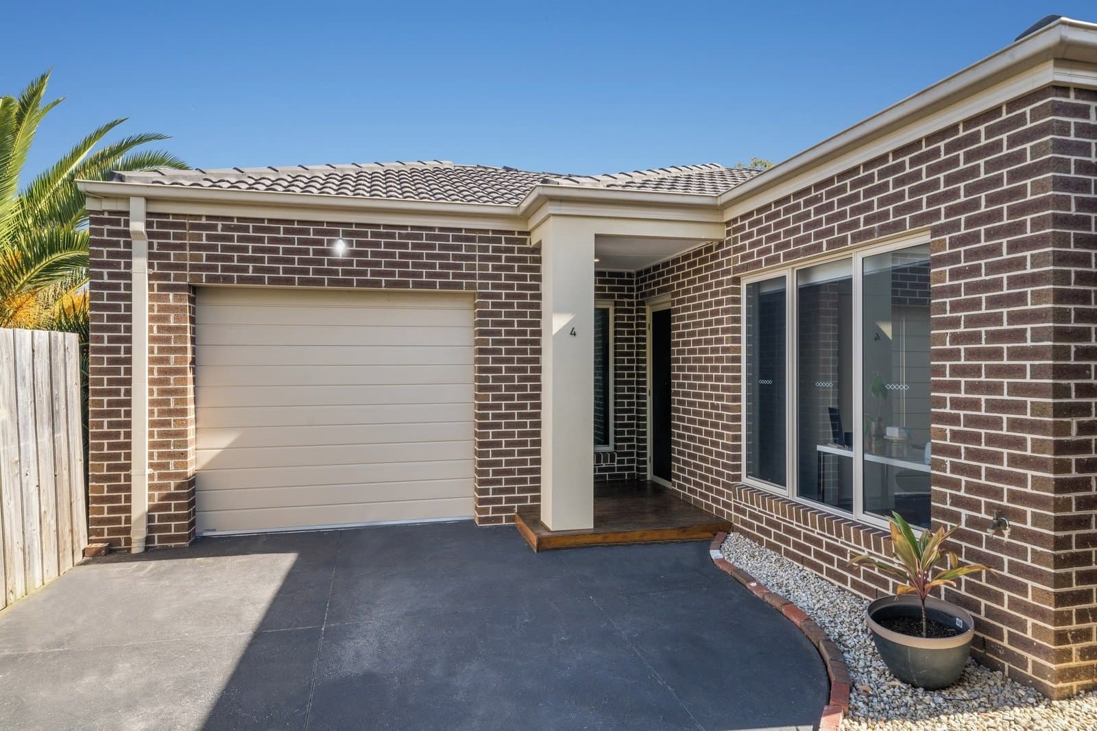 4/50 Patullos Road, Lara, Lara - Image 1