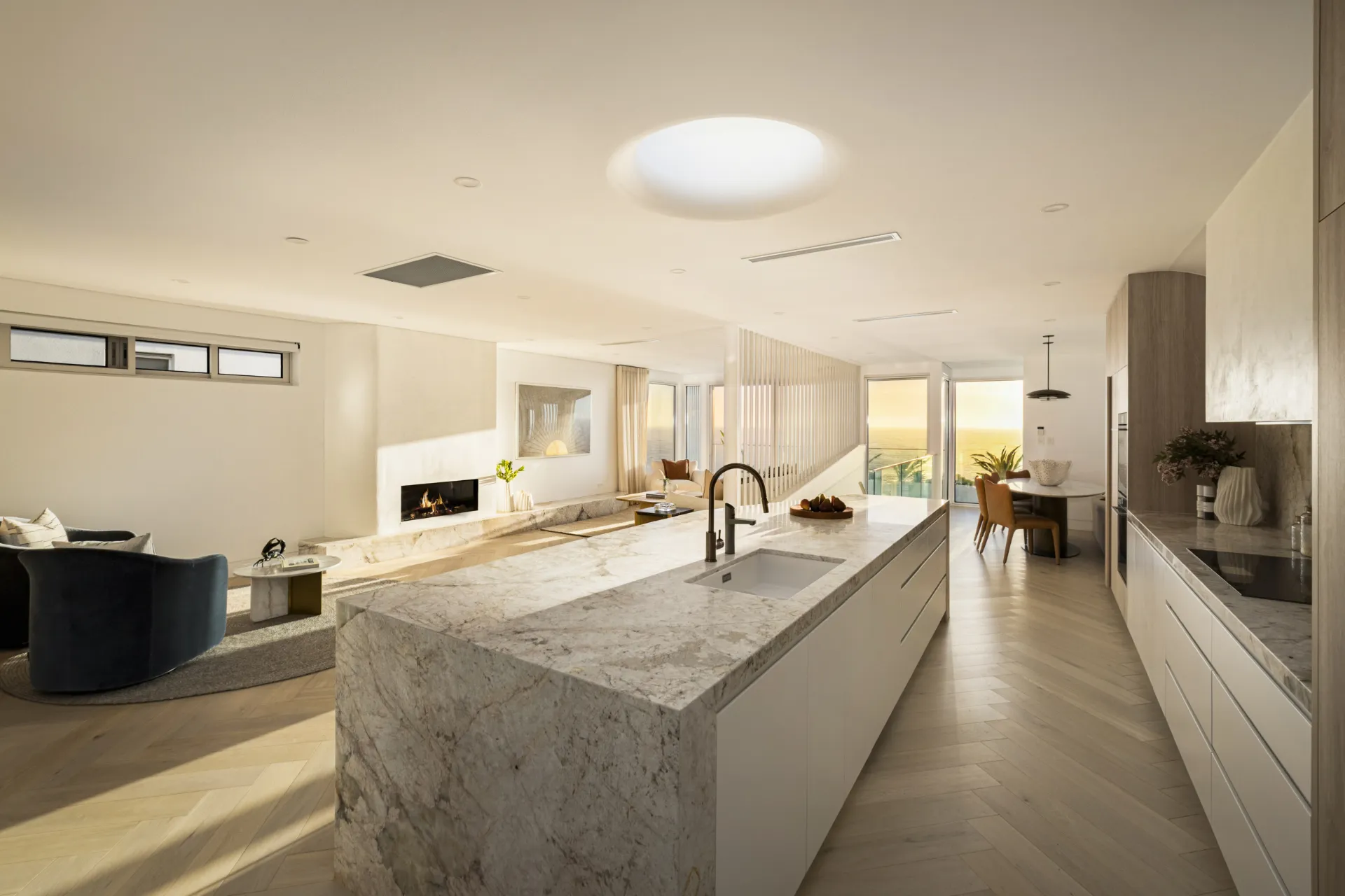 25 Carrington Parade, Freshwater, NSW, Freshwater - Thumbnail 3