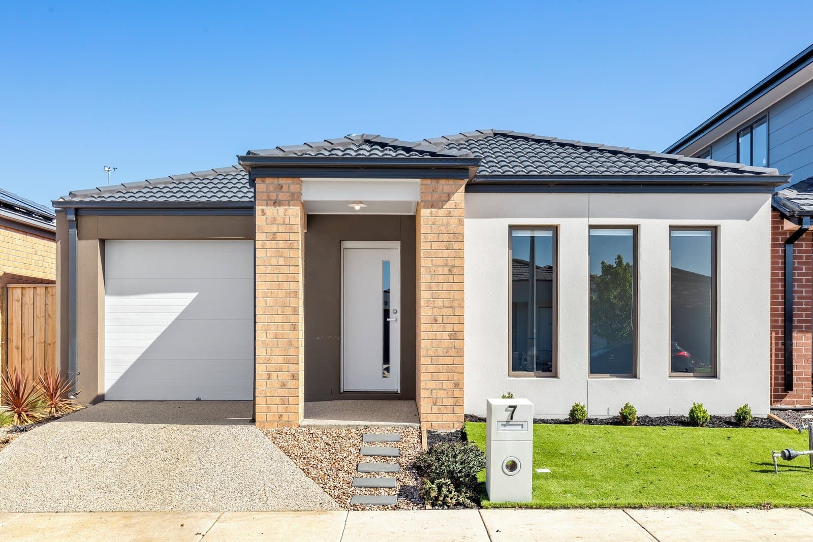 7 Colmar Street, Lara, Lara - Image 1