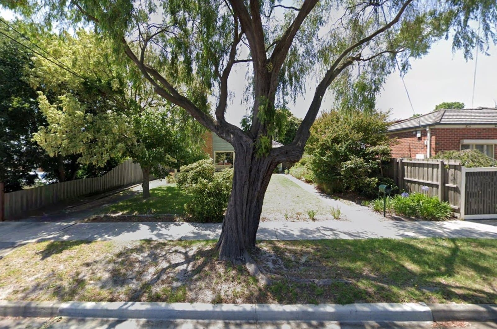 2 Harding Street,
                        
                    
                    
                        
                            Highett, Highett - Thumbnail 2