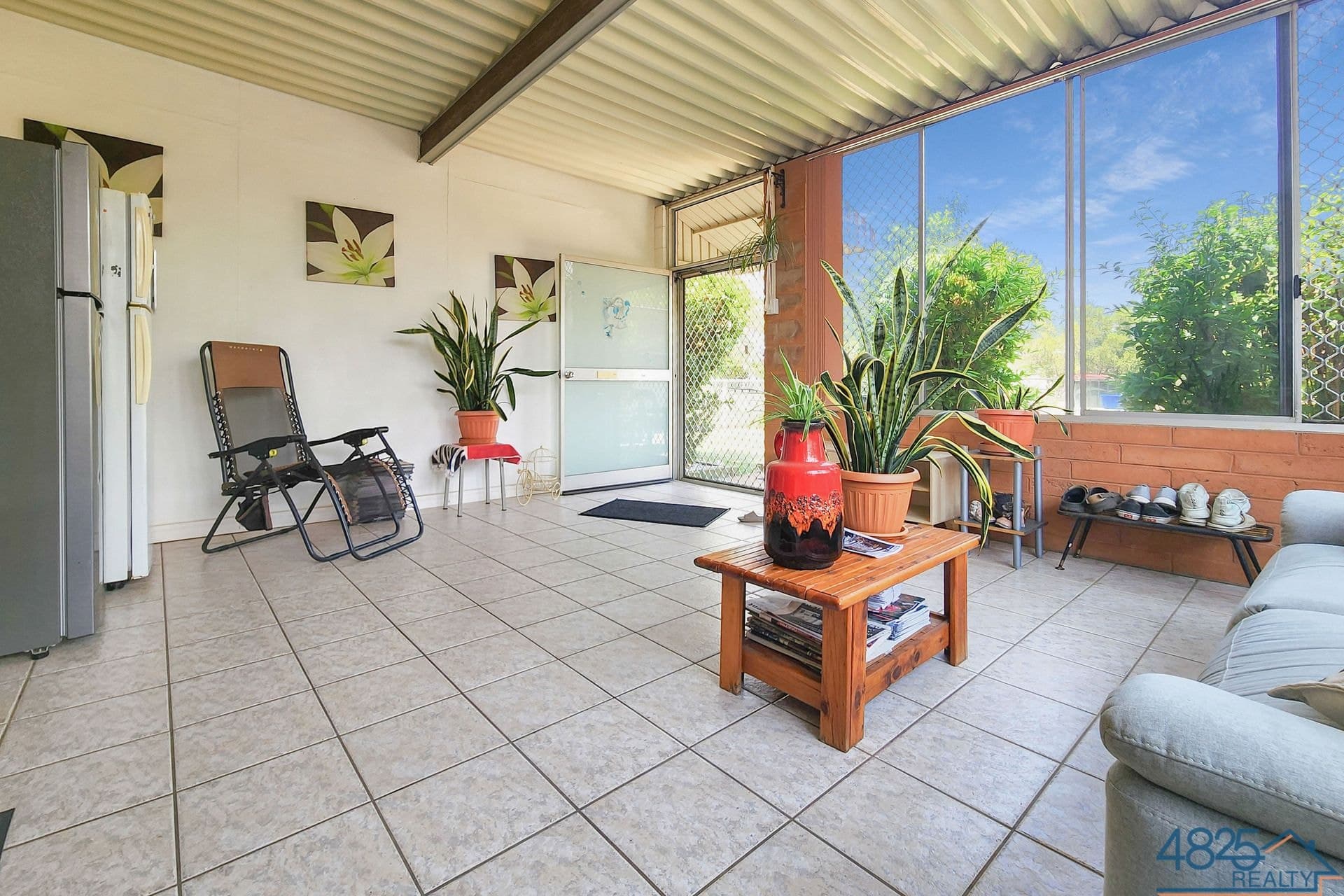 156 Simpson Mount Isa QLD, Mount Isa City - Thumbnail 2