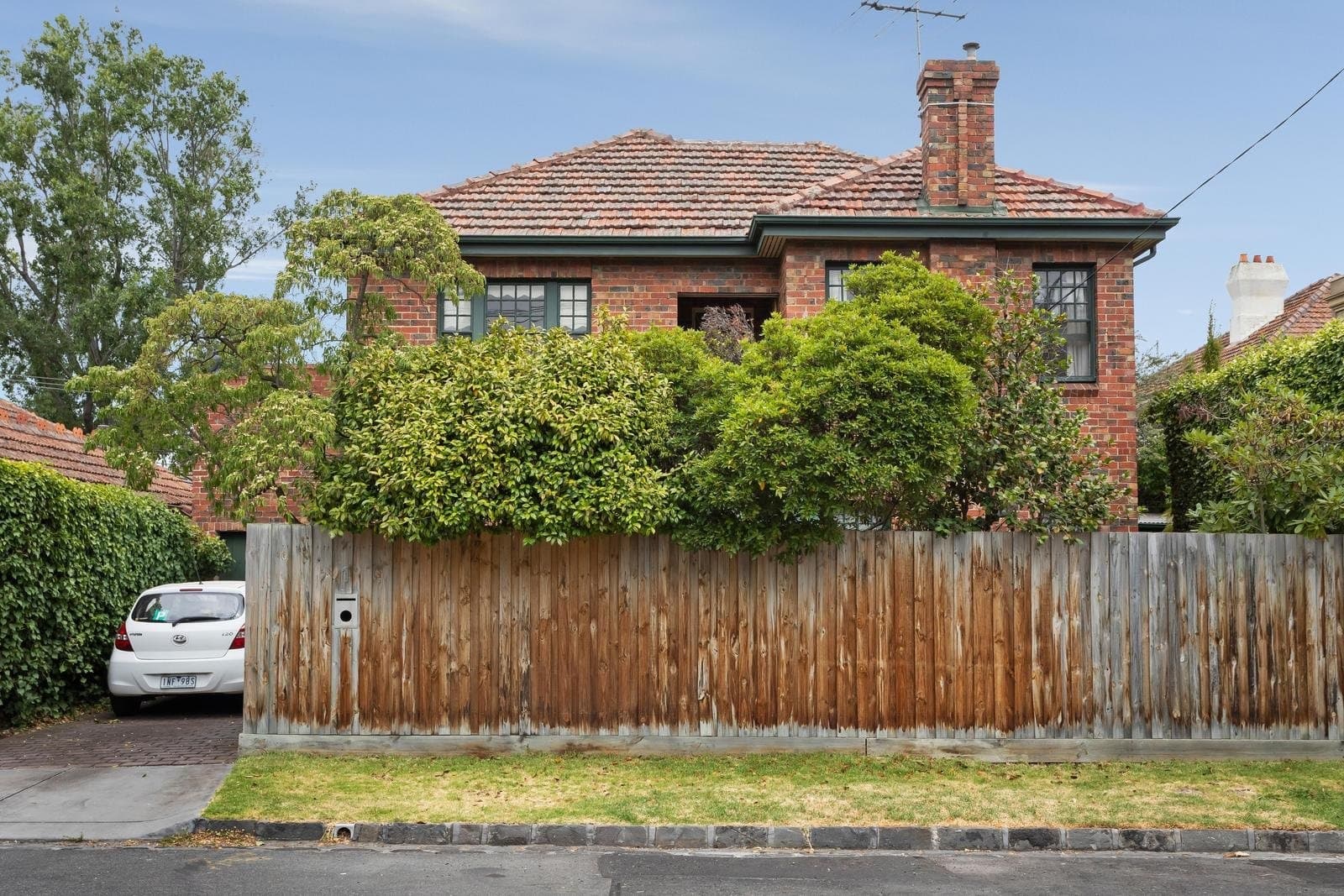 1 & 1A Derby Street, Armadale, Armadale - Thumbnail 2