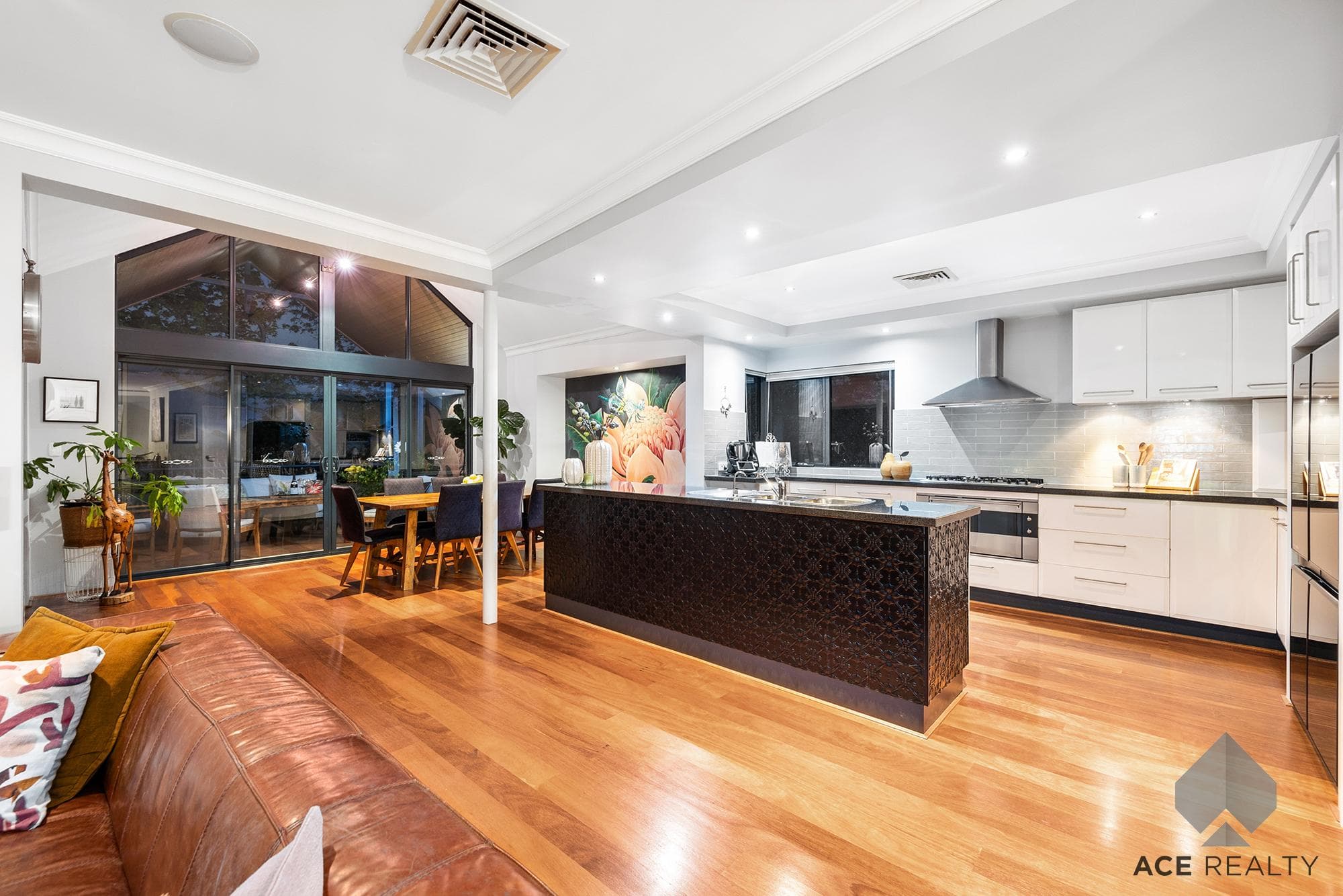 1 Success Crescent, SALTER POINT WA 6152, Salter Point - Thumbnail 3