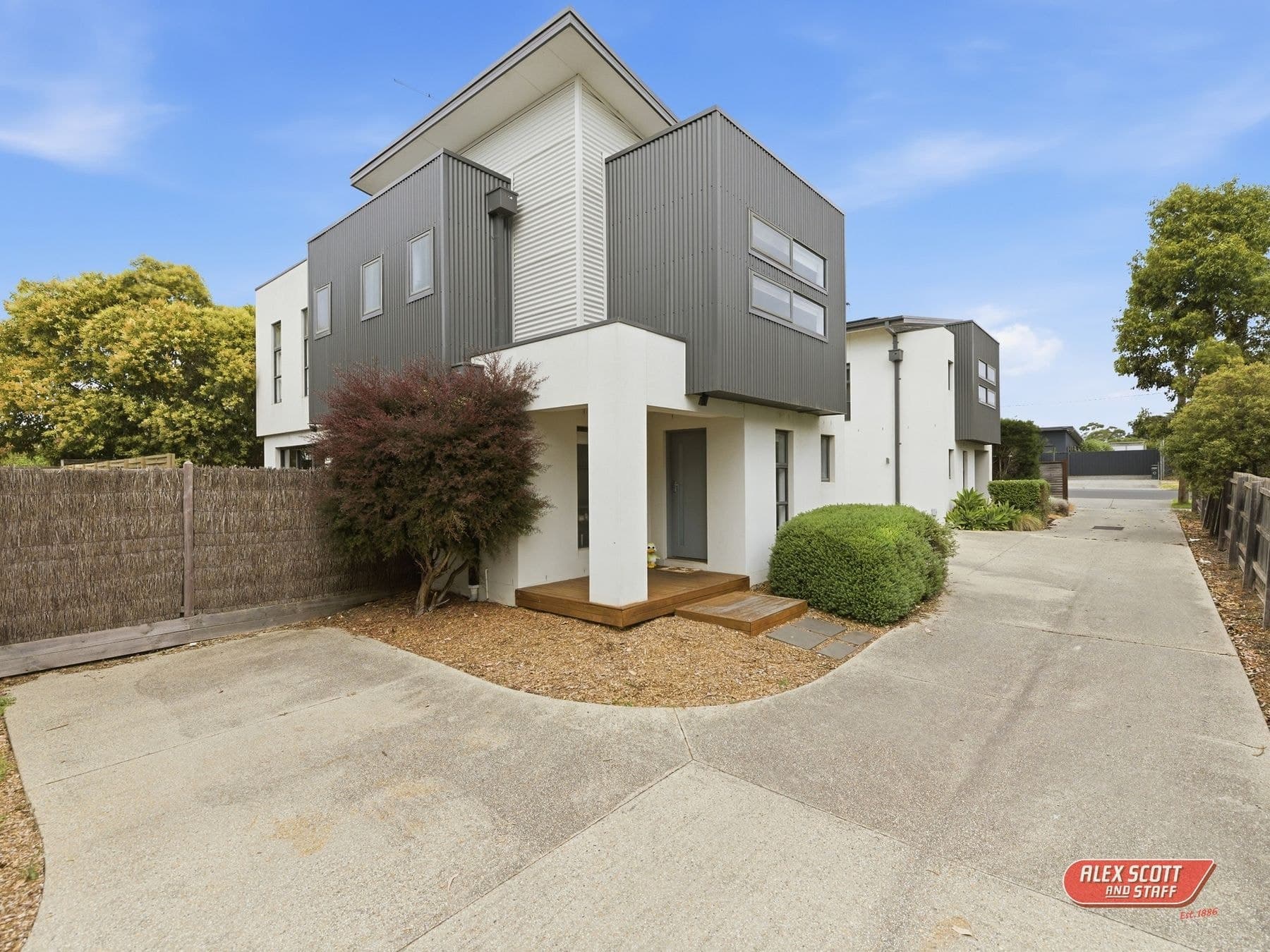 2/230 Settlement Road, Cowes, Cowes - Image 1