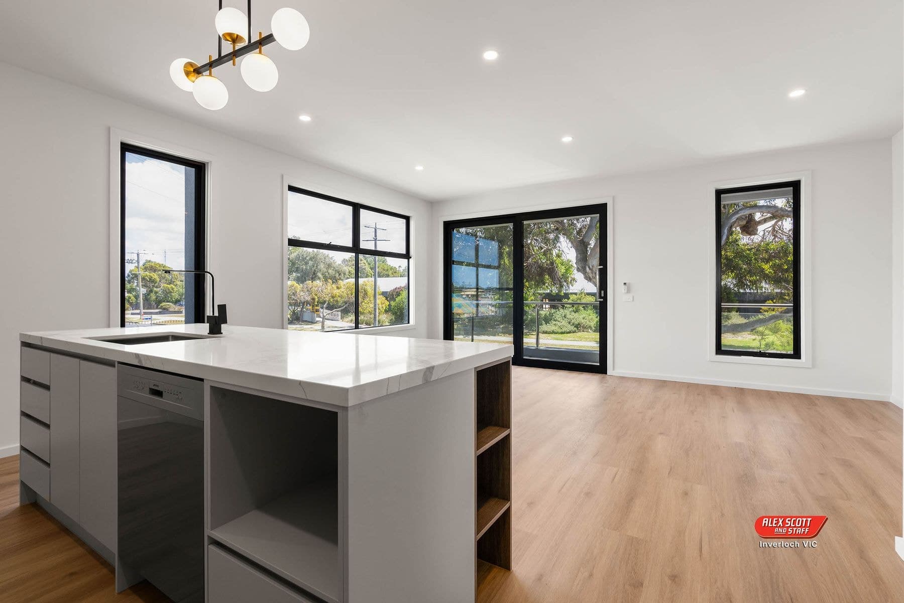 1/28 Reilly Street, Inverloch, Inverloch - Thumbnail 2