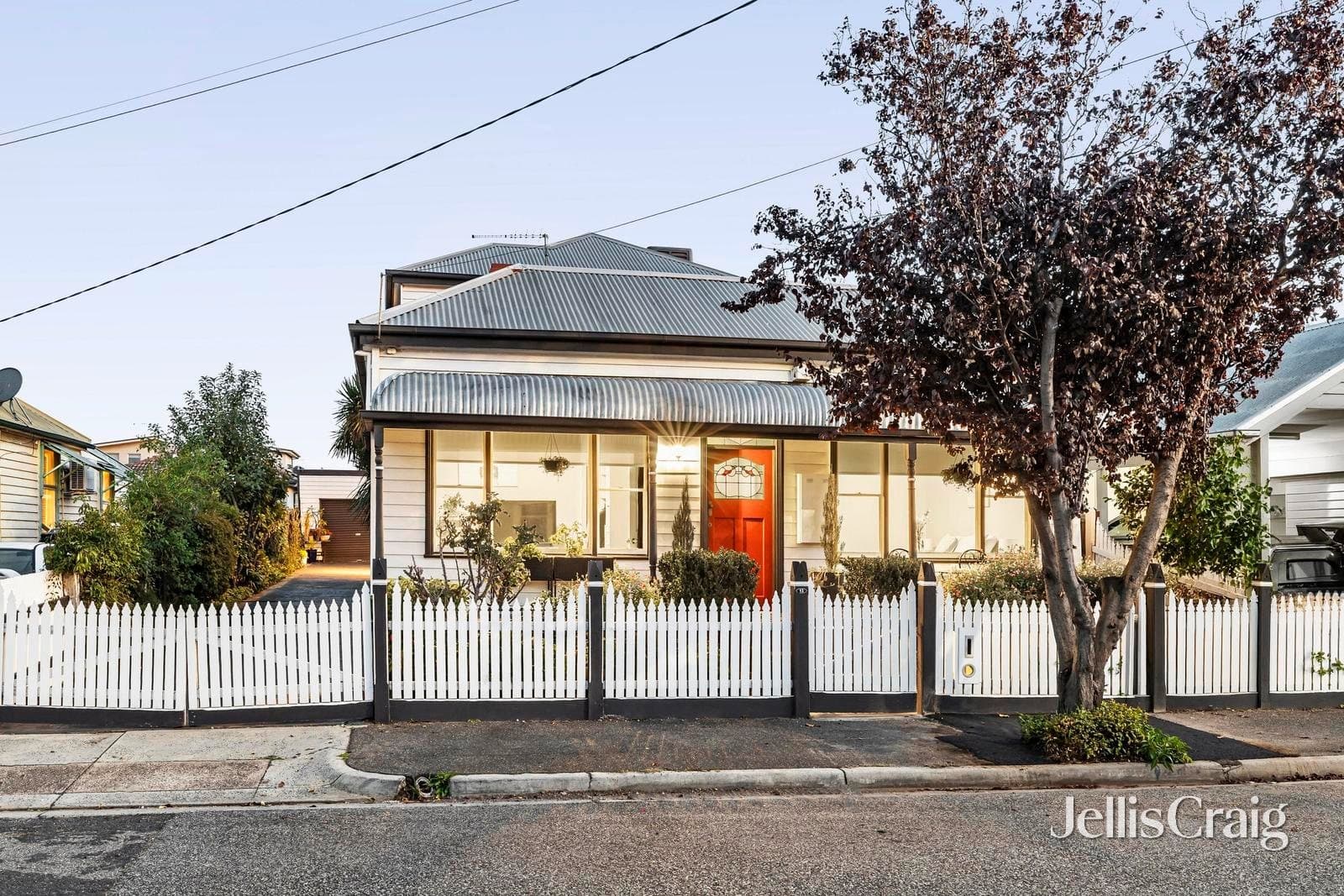 13 Dalgarno Street, Williamstown, Williamstown - Thumbnail 2