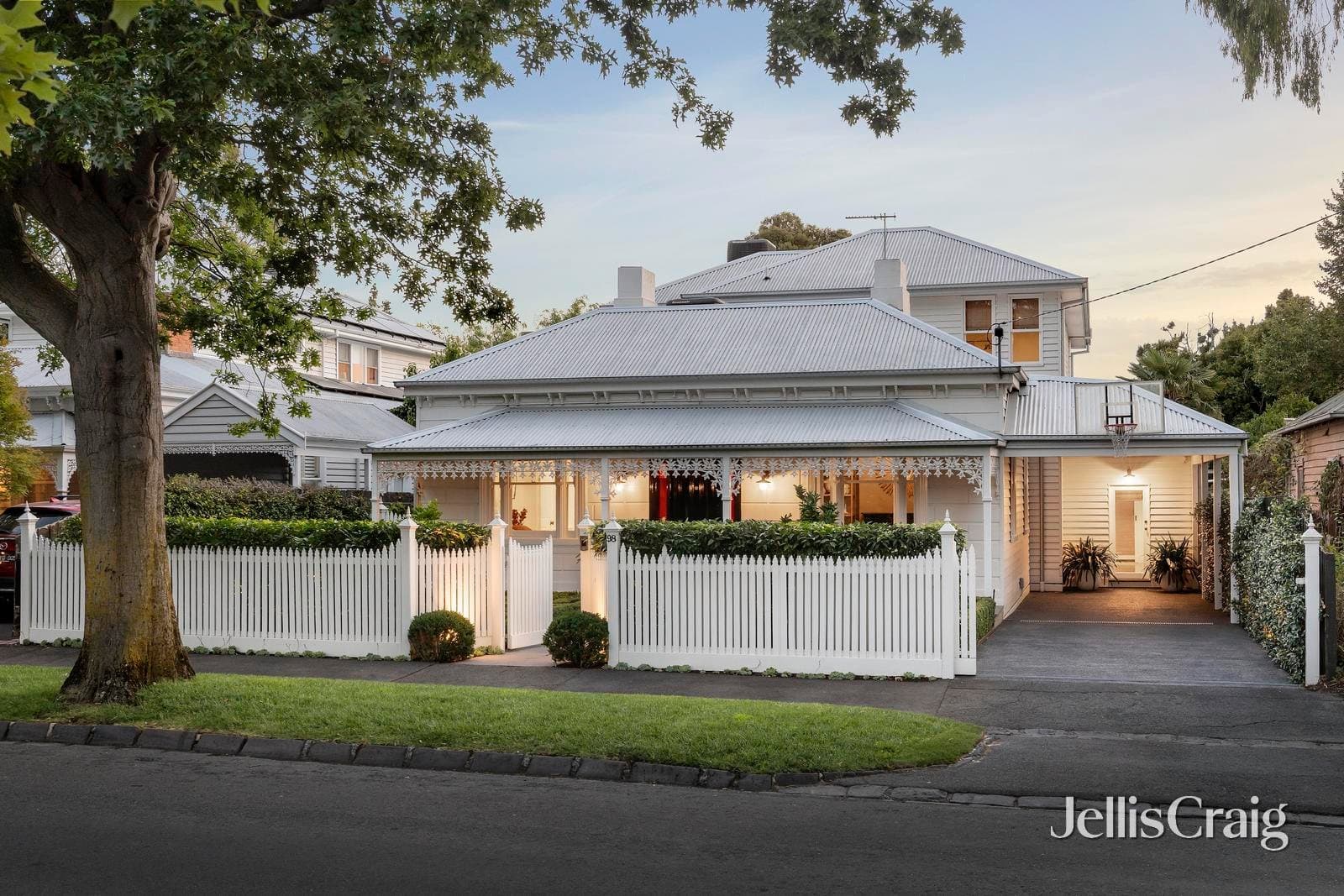 98 Croydon Road, Surrey Hills, Surrey Hills - Thumbnail 2