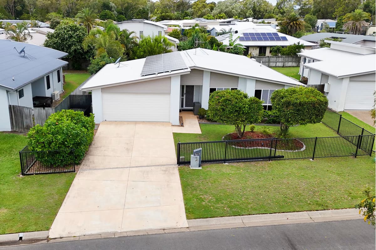 10 Wave Court, Toogoom QLD, Toogoom - Image 1