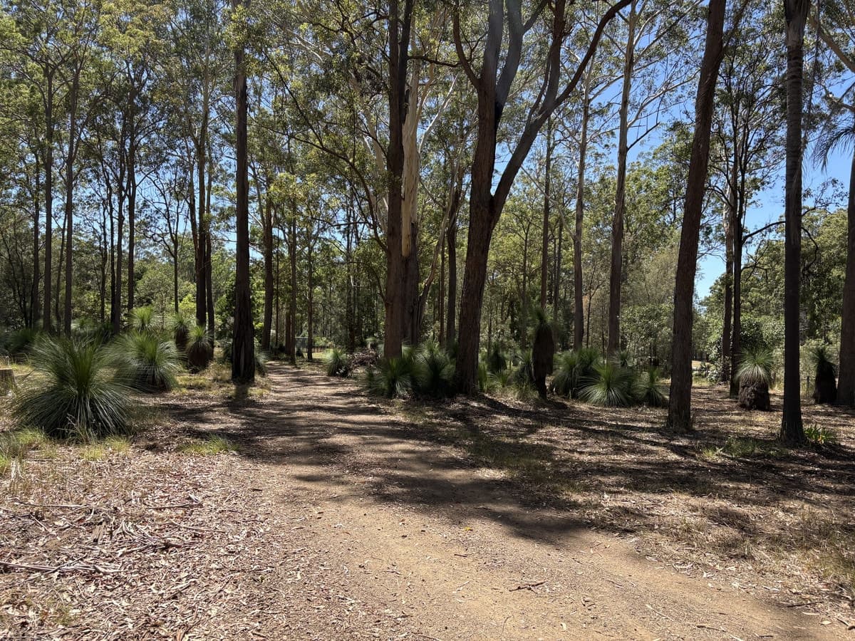 170 GILLILAND Crescent, BLACKBUTT QLD 4314, Blackbutt North - Thumbnail 2