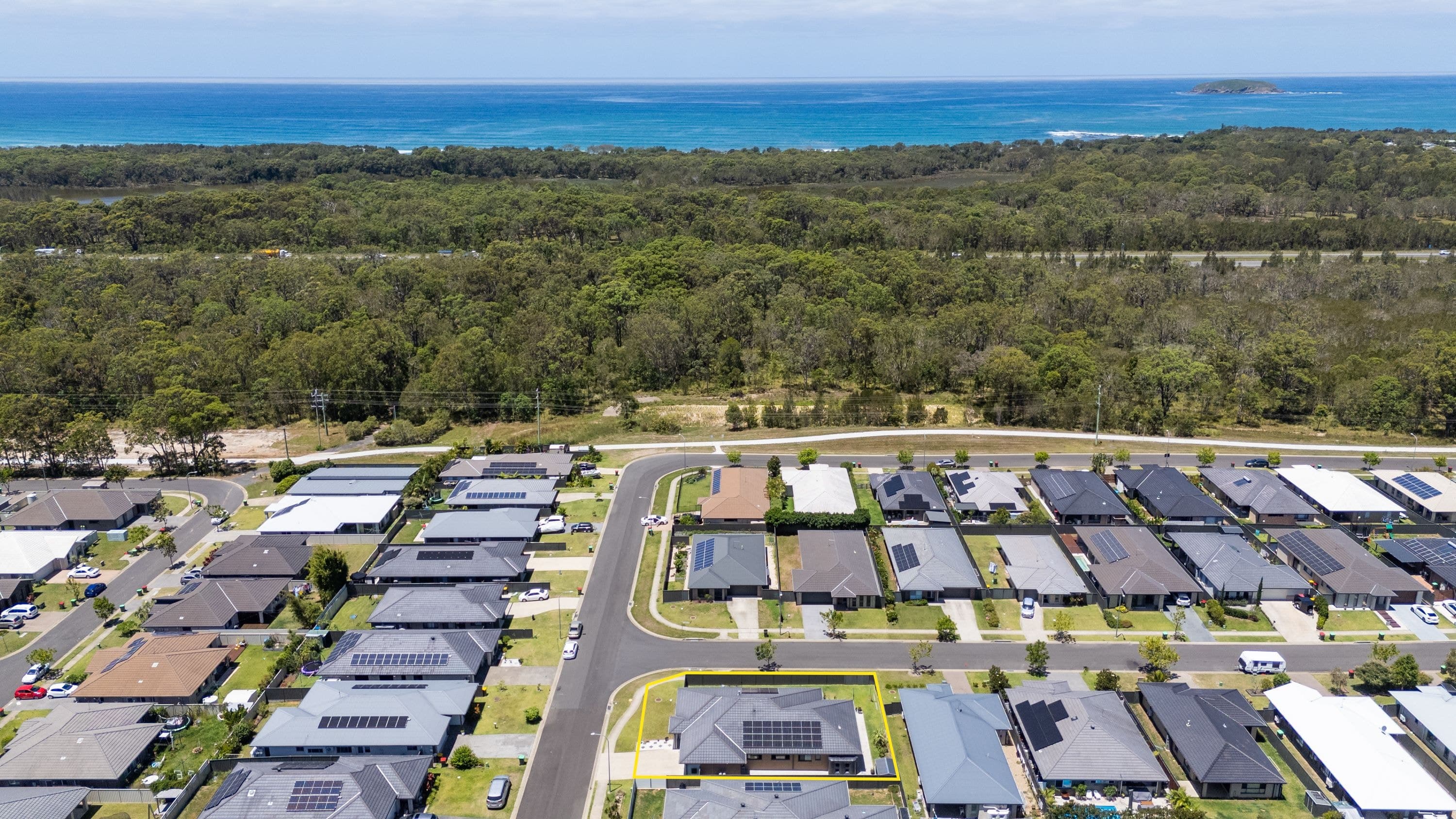 10 Mermaid Drive, Sandy Beach NSW 2456, Sandy Beach - Thumbnail 2