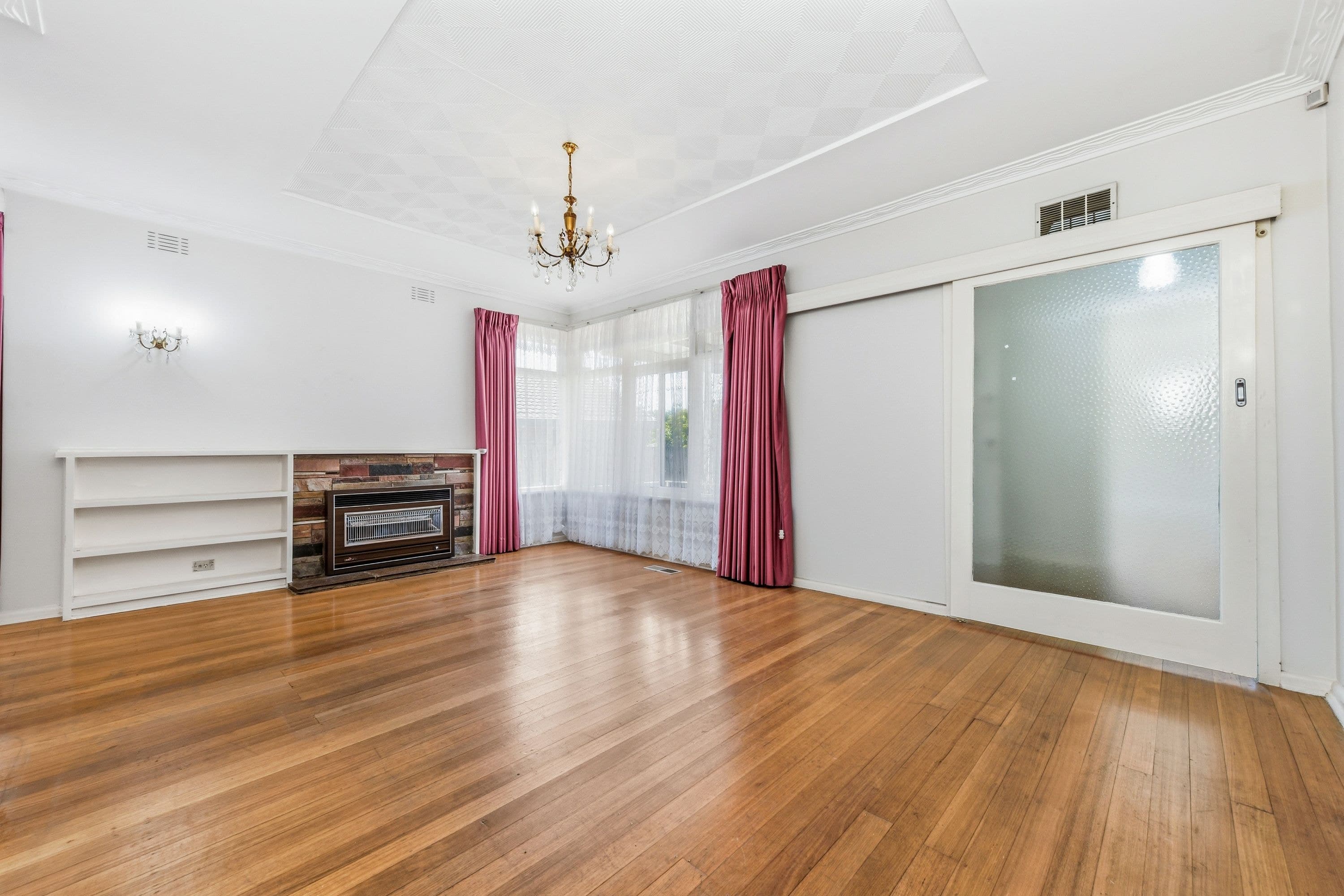 112 Mahoneys Road, Forest Hill VIC 3131, Forest Hill - Thumbnail 3