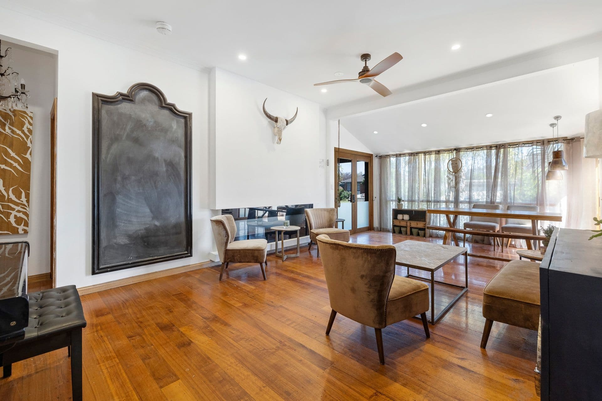 28 Capital Avenue, Glen Waverley VIC 3150, Glen Waverley - Thumbnail 3