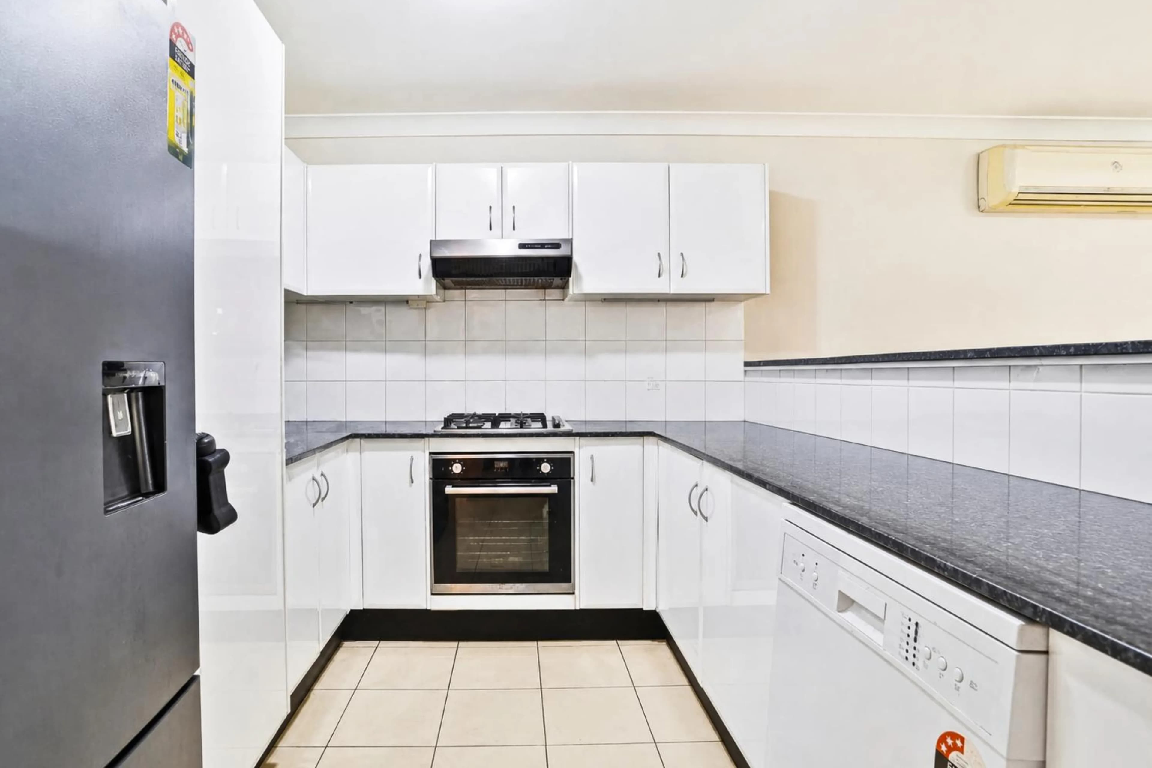 2/34 Blenheim Avenue, Rooty Hill NSW 2766, Rooty Hill - Thumbnail 2