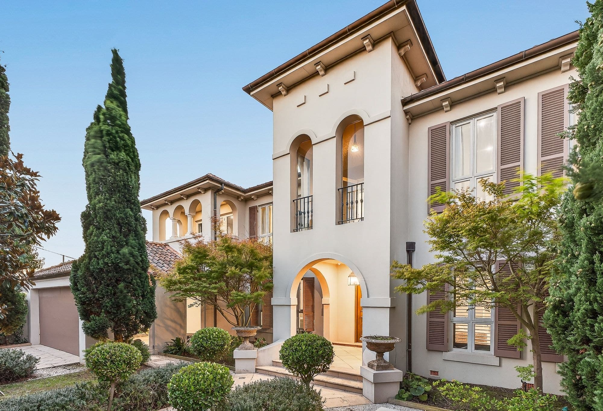 21 Menzies Avenue, Brighton VIC 3186, Brighton - Image 1