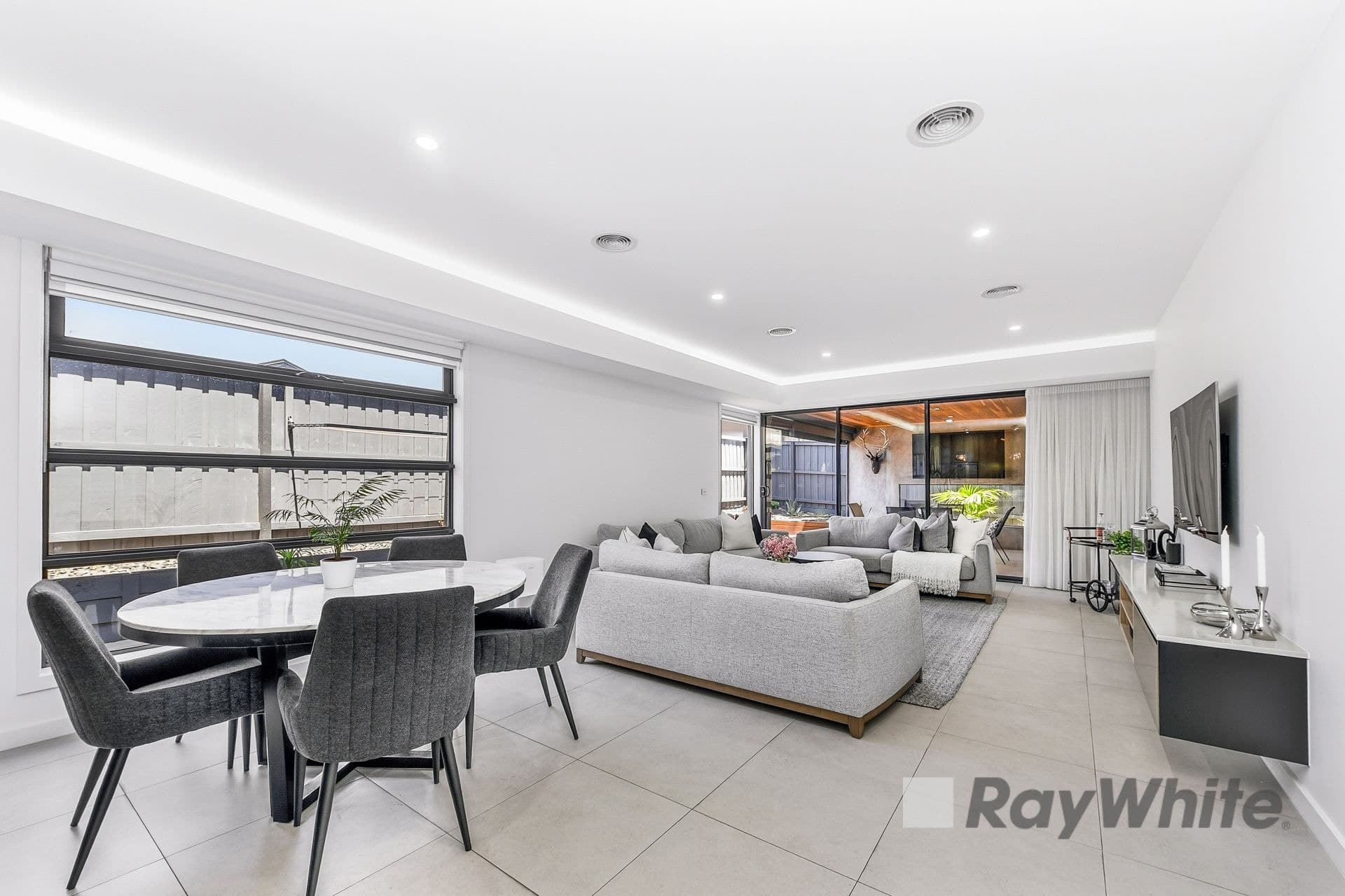17C Waratah Street, Doveton VIC 3177, Doveton - Thumbnail 2