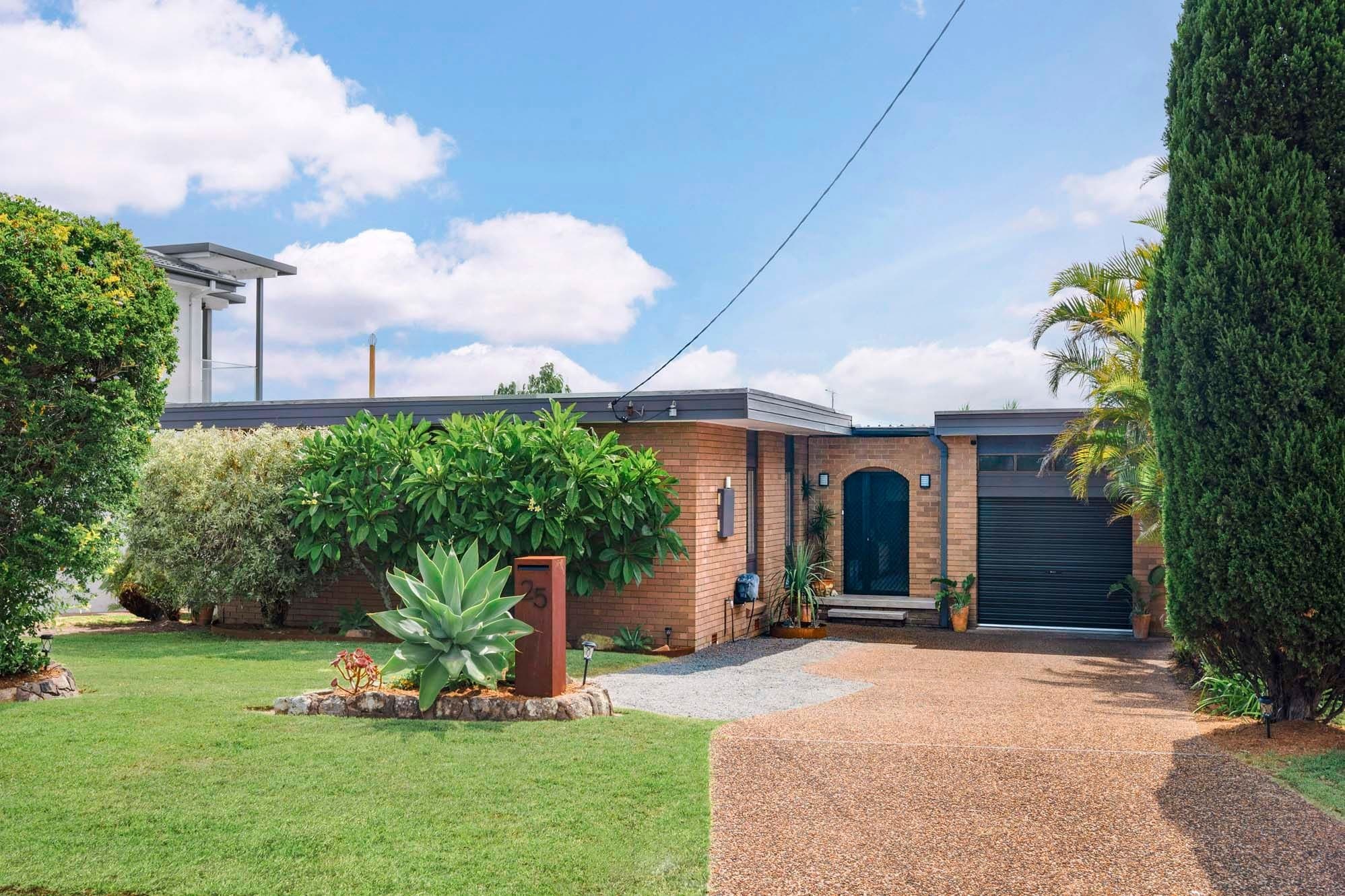 25 Vista Avenue, Soldiers Point NSW 2317, Soldiers Point - Thumbnail 3