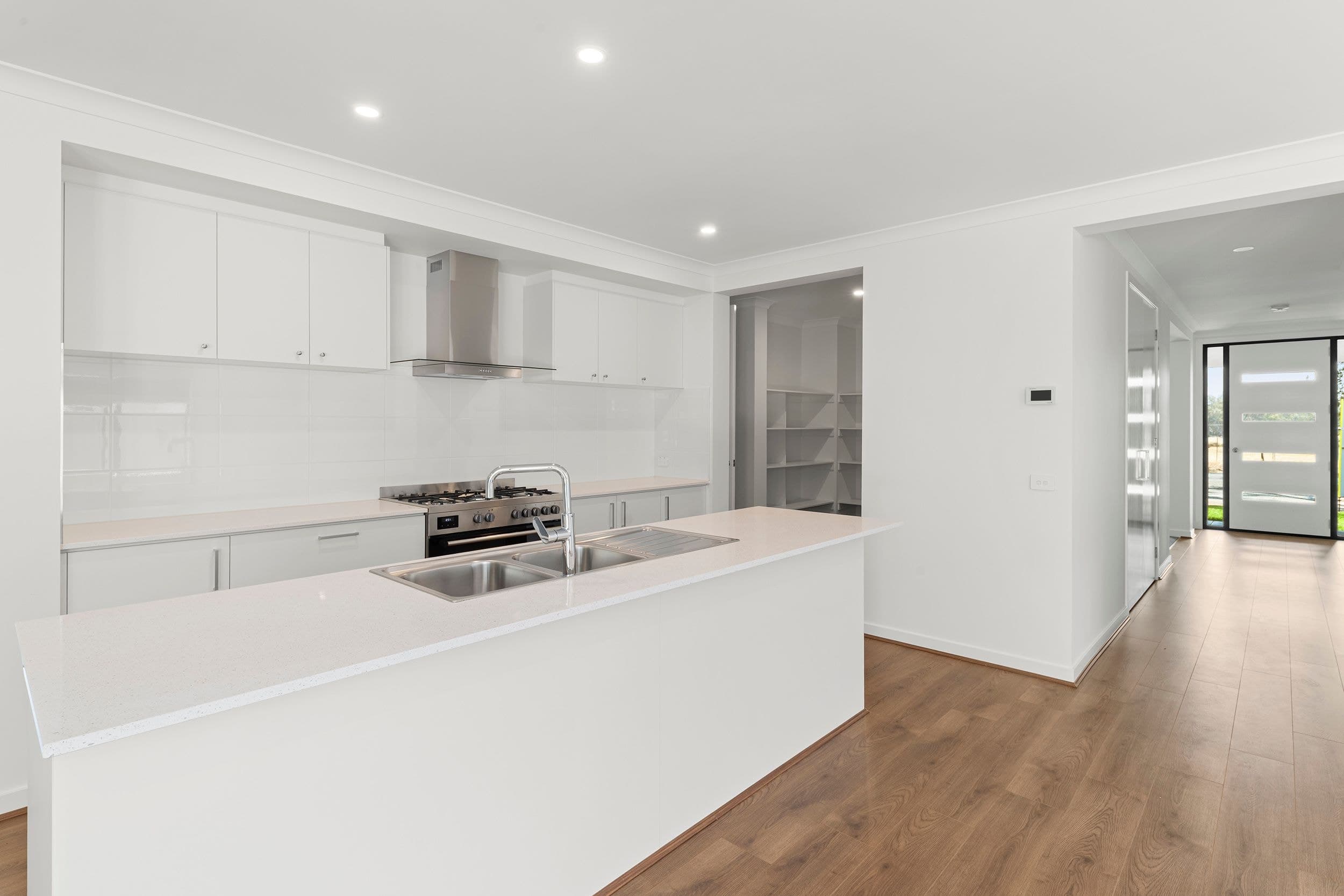 28 Patterson Street, Heathcote VIC 3523, Heathcote - Thumbnail 2