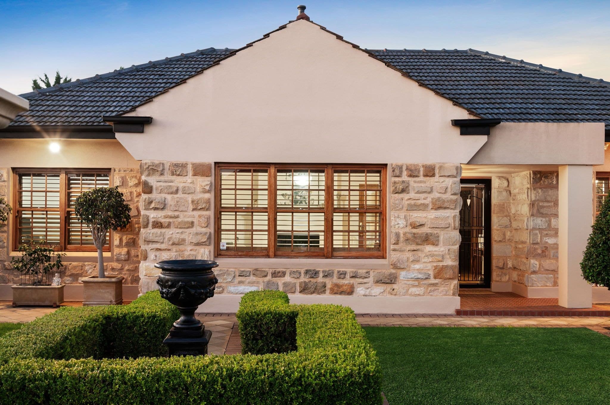 17 Honeyton Street, Seaton SA 5023, Seaton - Thumbnail 2