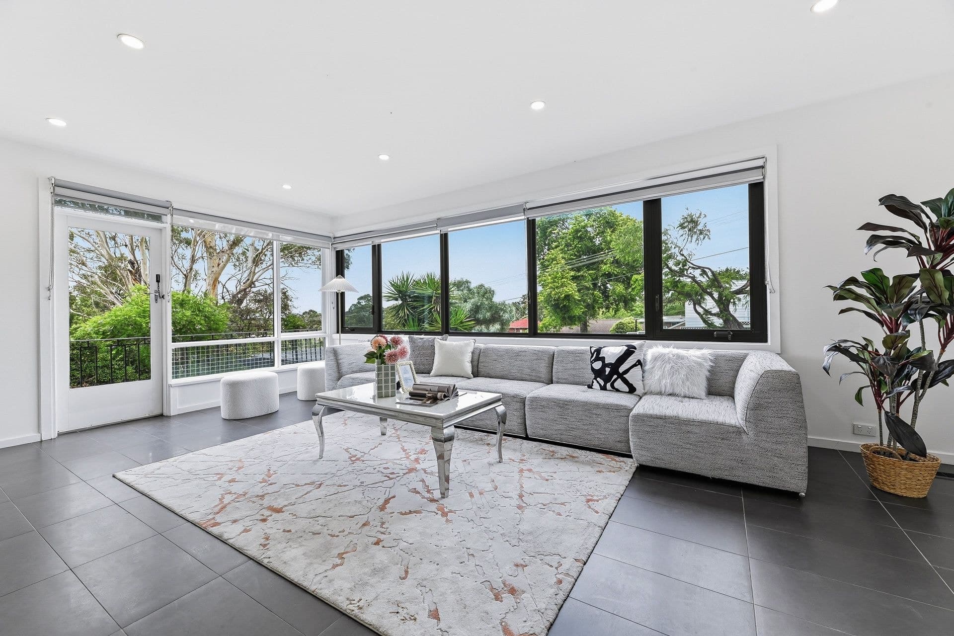 136 Springvale Road, Glen Waverley VIC 3150, Glen Waverley - Thumbnail 2