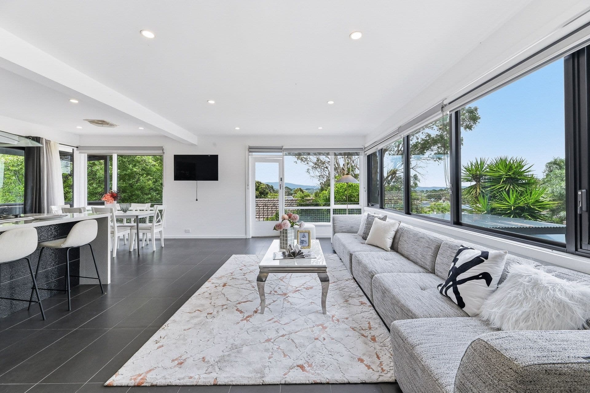 136 Springvale Road, Glen Waverley VIC 3150, Glen Waverley - Thumbnail 3