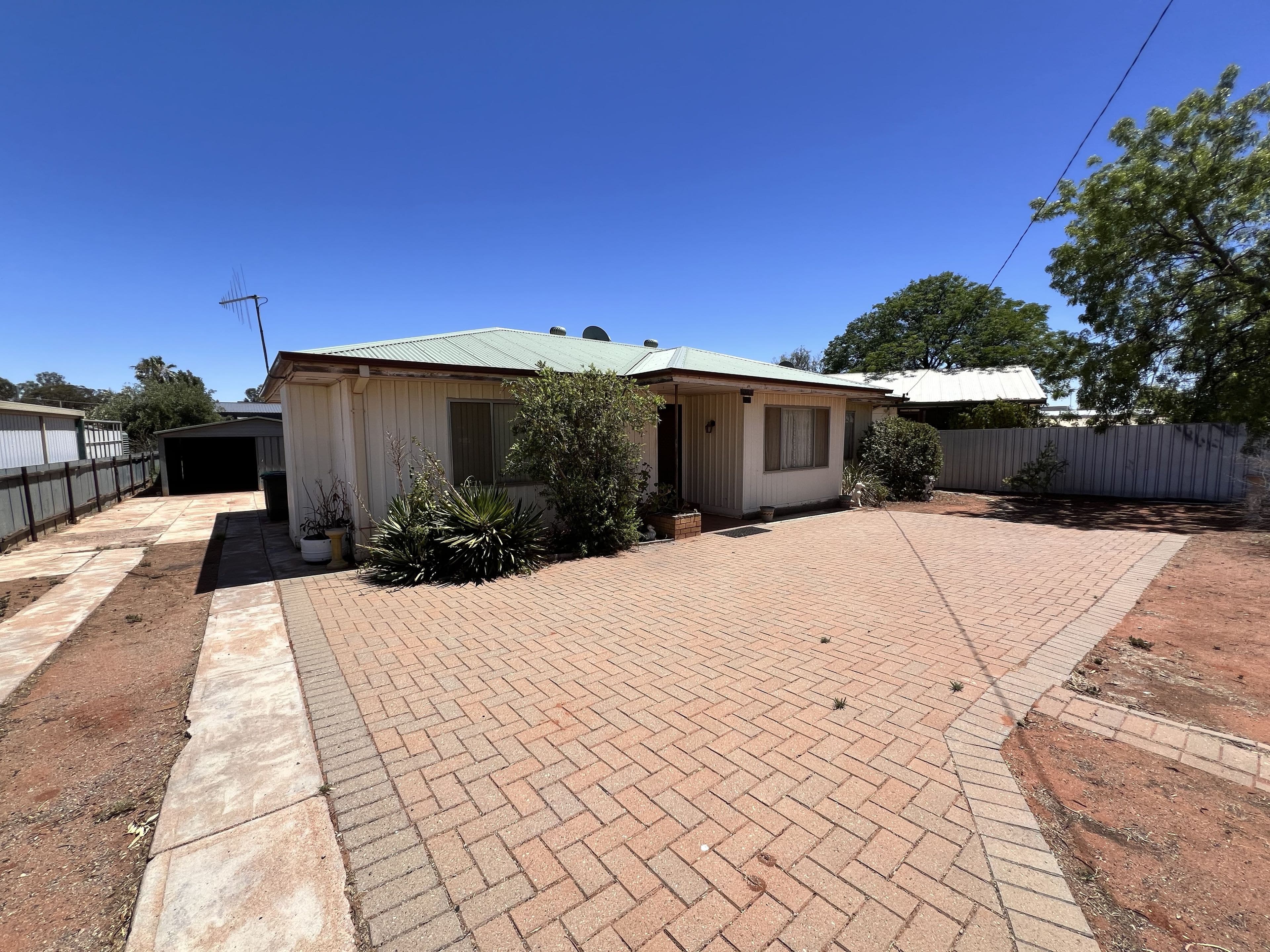 324 Knox Street, Broken Hill NSW 2880, Broken Hill - Thumbnail 2