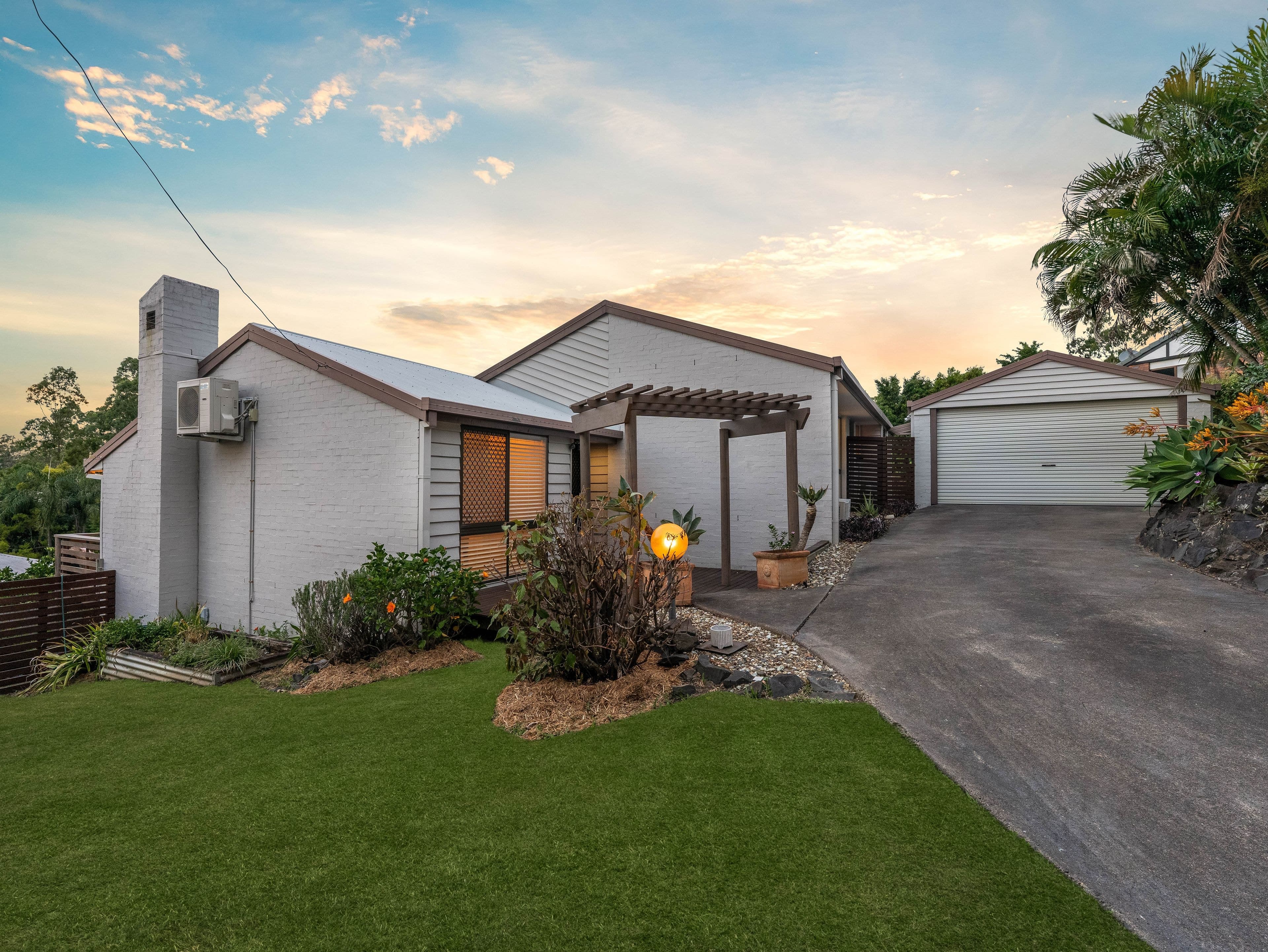 5 Thiesfield Street, Fig Tree Pocket QLD 4069, Fig Tree Pocket - Image 1