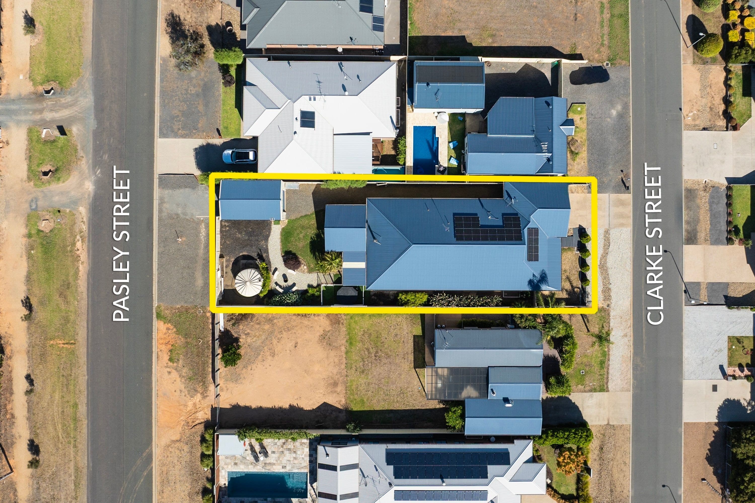 11 Clarke Street, Bundalong VIC 3730, Bundalong - Thumbnail 3