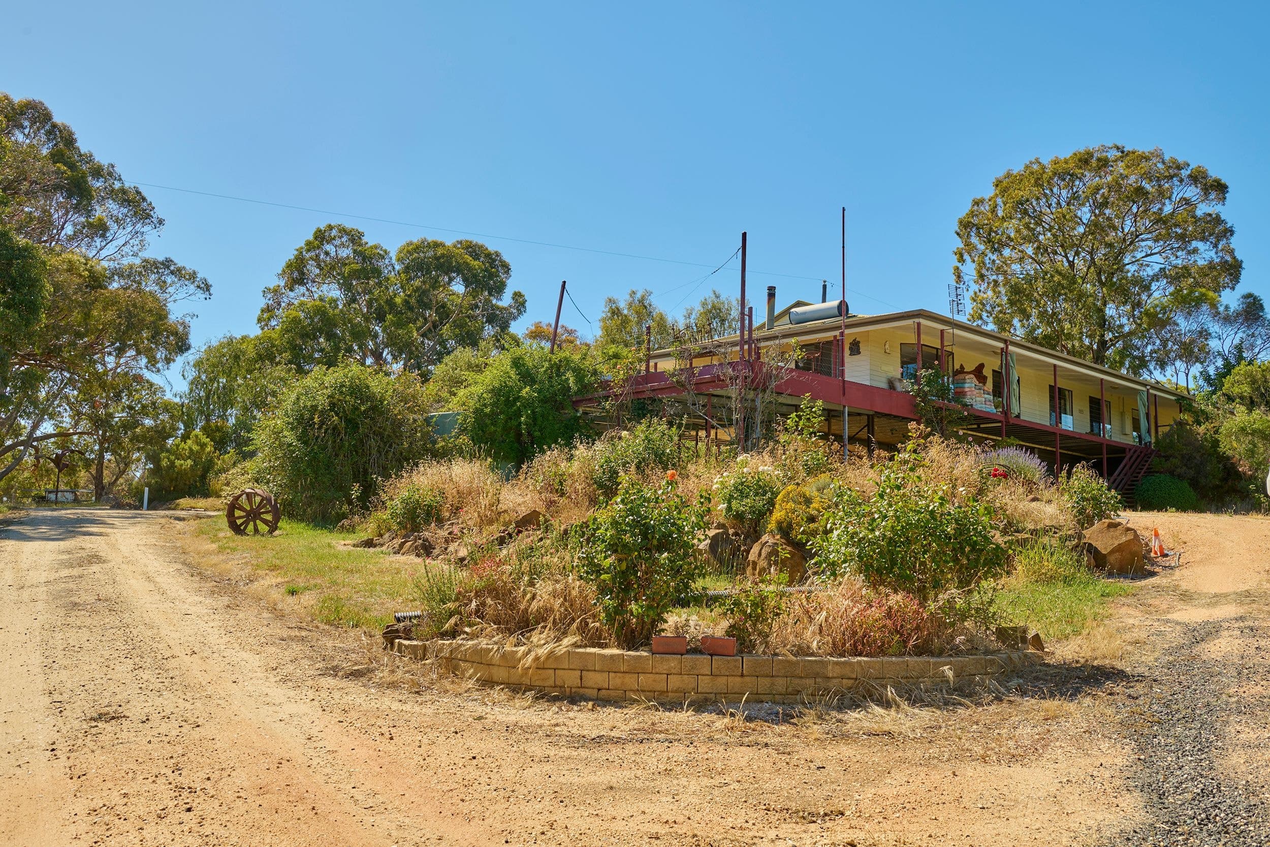 21 Cuvier Street, Mia Mia VIC 3444, Mia Mia - Thumbnail 2