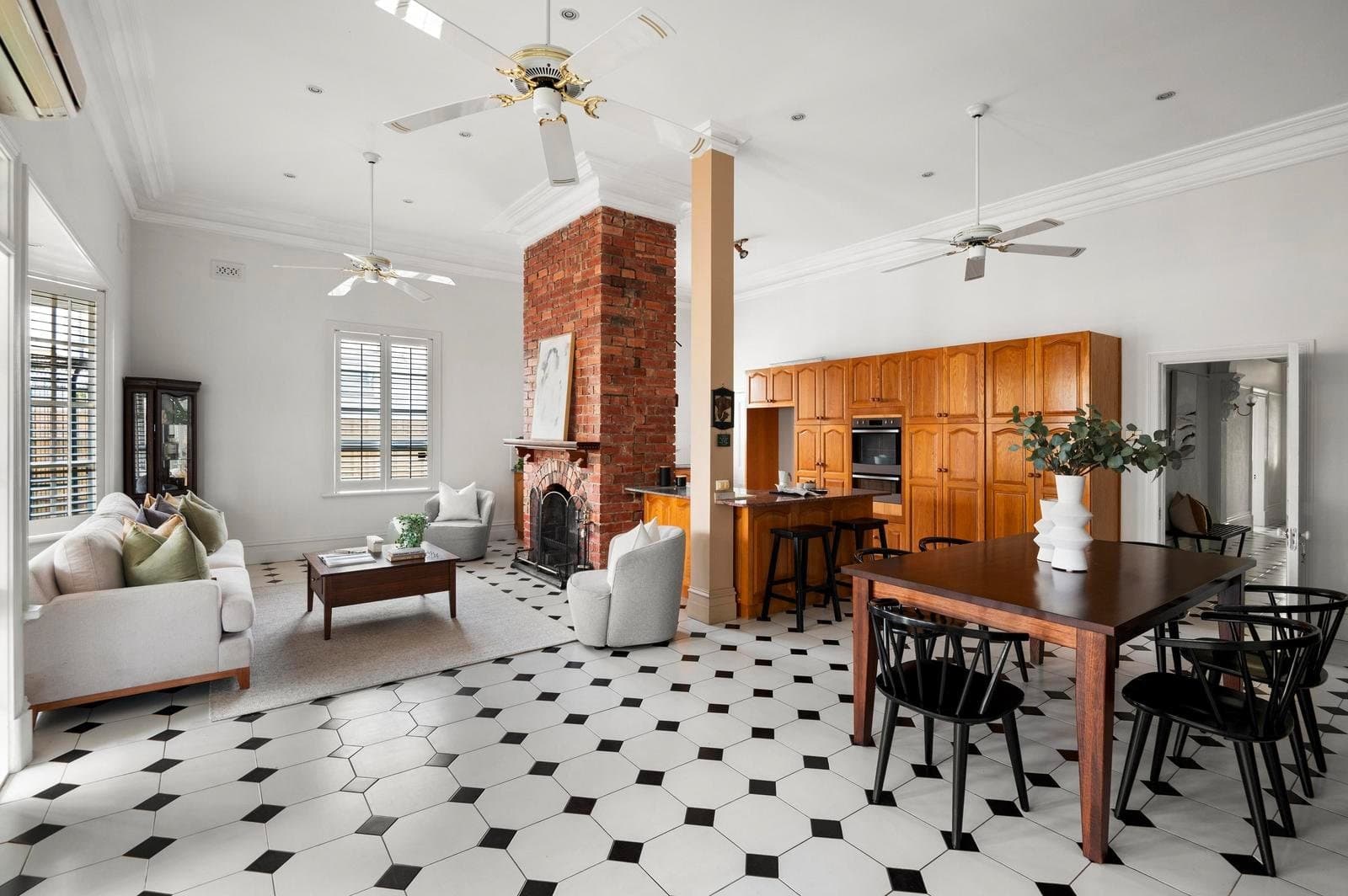 13 Darebin Road, Thornbury VIC 3071, Thornbury - Thumbnail 2