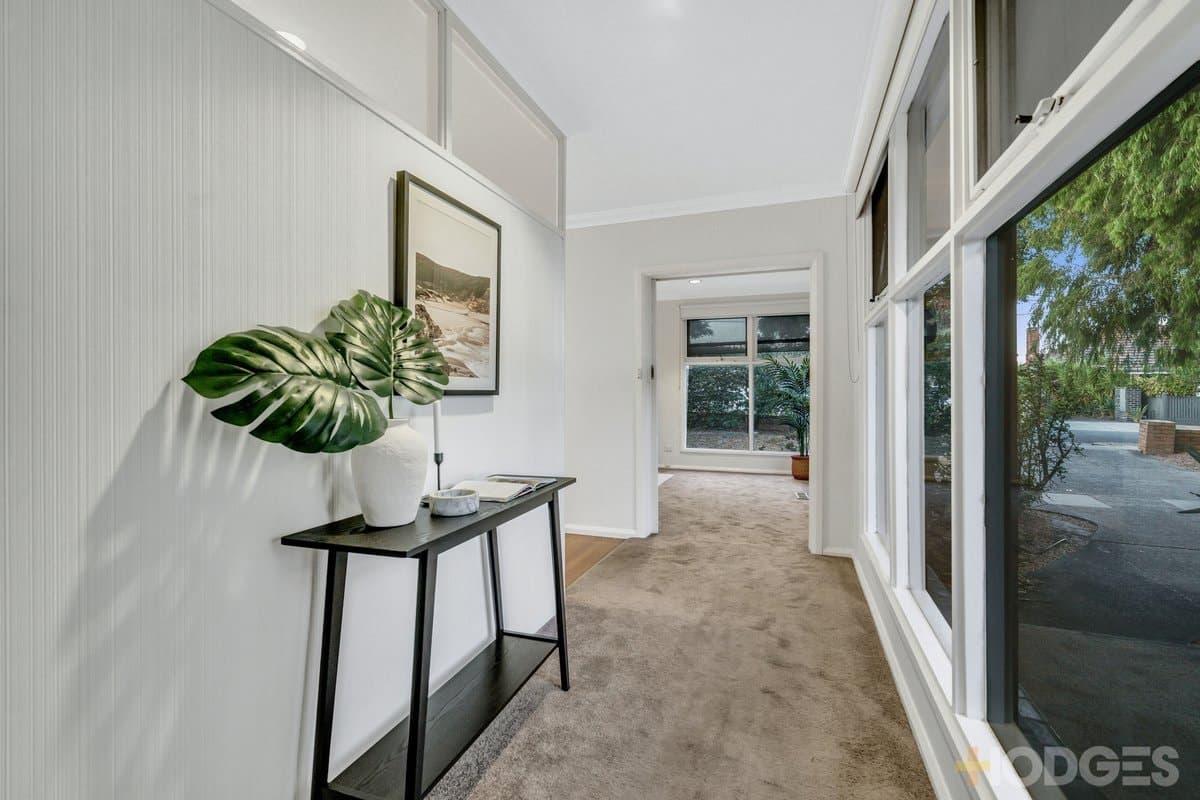 1 / 32 Sunray Avenue, Cheltenham, VIC, 3192, Cheltenham - Thumbnail 2