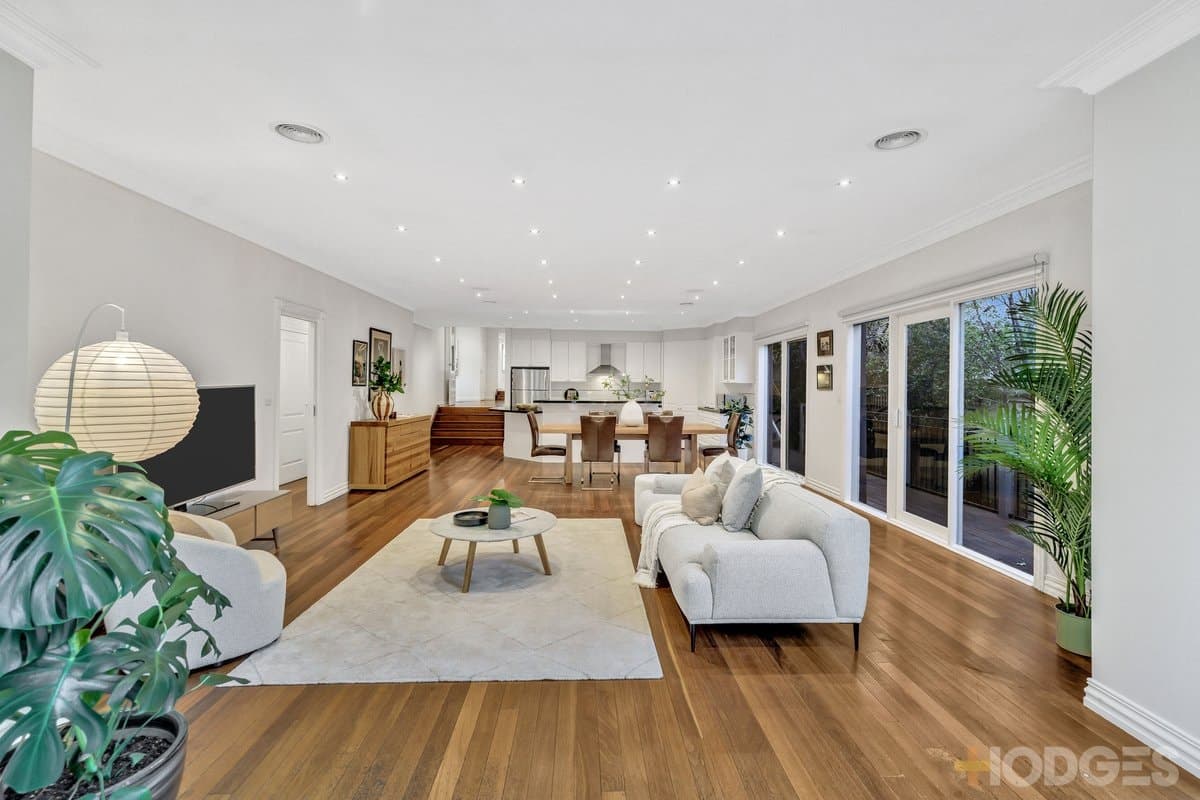 4 Kevin Court, Cheltenham, VIC, 3192, Cheltenham - Thumbnail 2