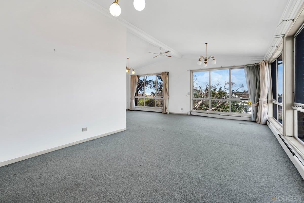 33 Birdwood Street, Parkdale, VIC, 3195, Parkdale - Thumbnail 6