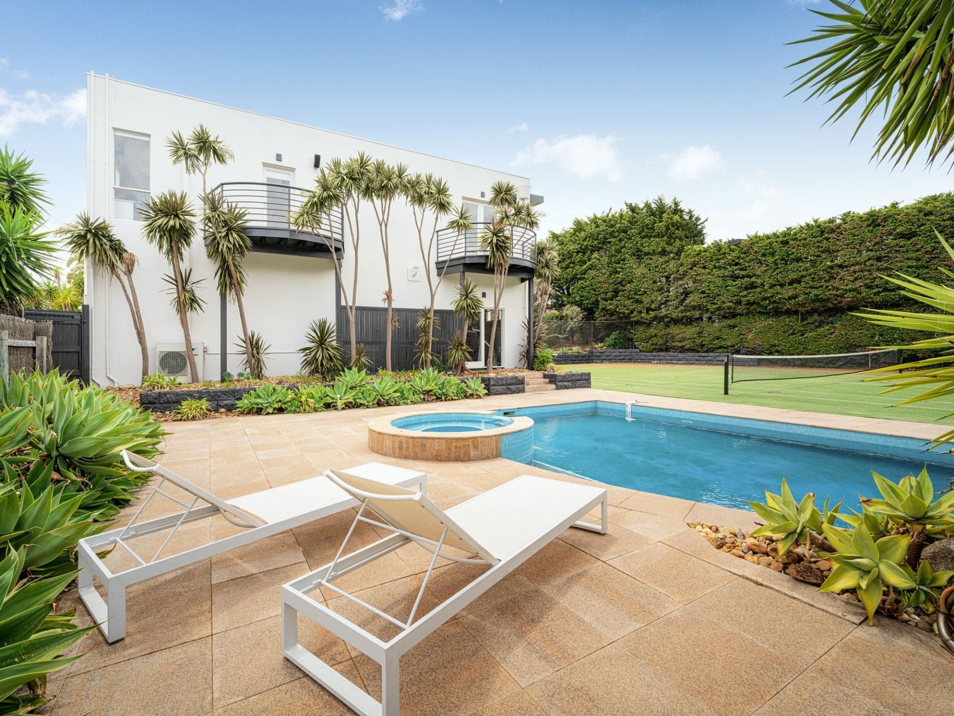 2 Clovelly Court, Portsea, Portsea - Thumbnail 3