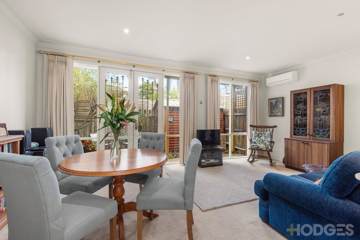 3 / 8 Llewellyn Street, Beaumaris, VIC, 3193, Beaumaris - Thumbnail 2